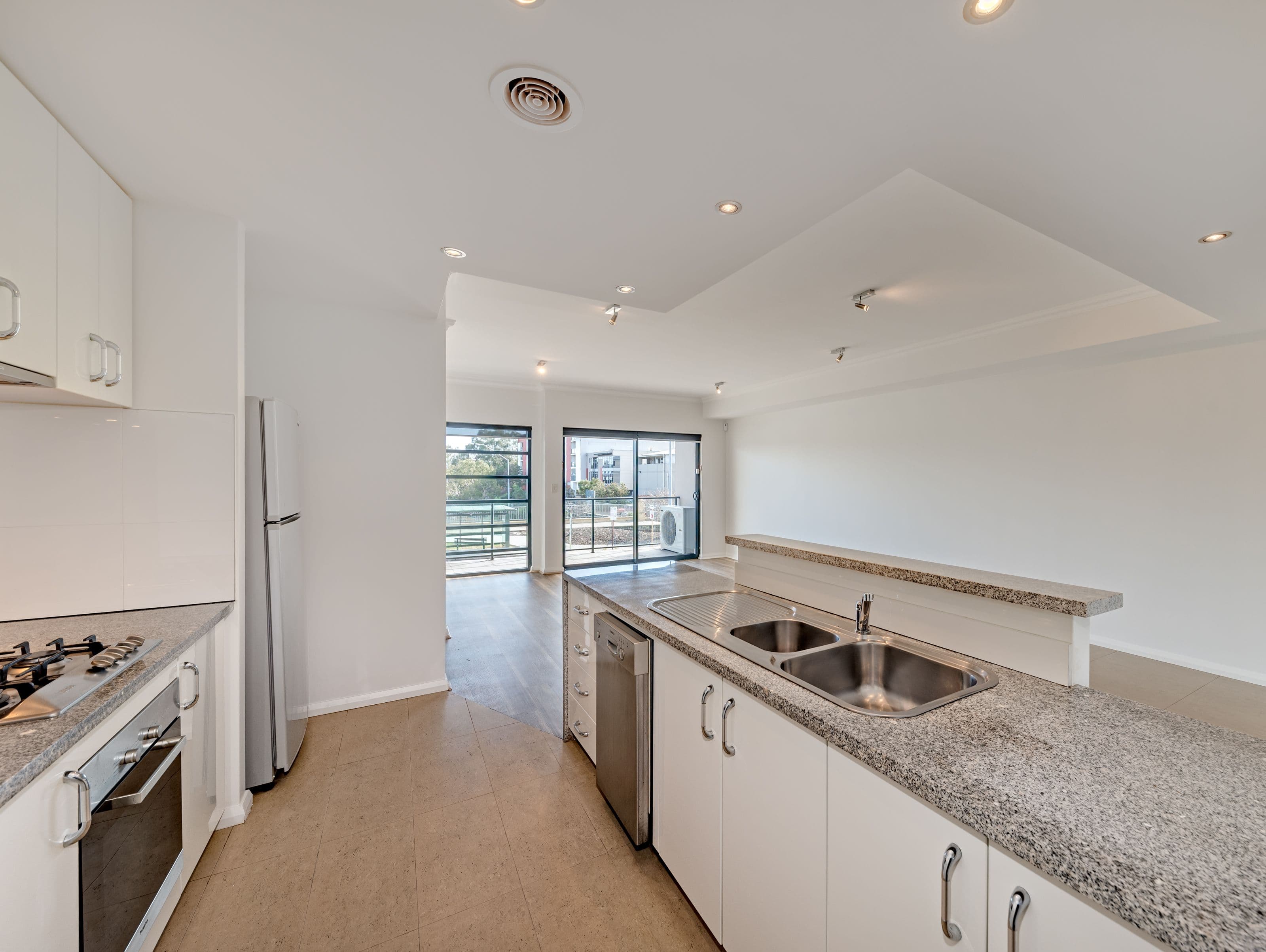 2/84 Fitzgerald Street, Northbridge WA 6003, Northbridge - Thumbnail 3