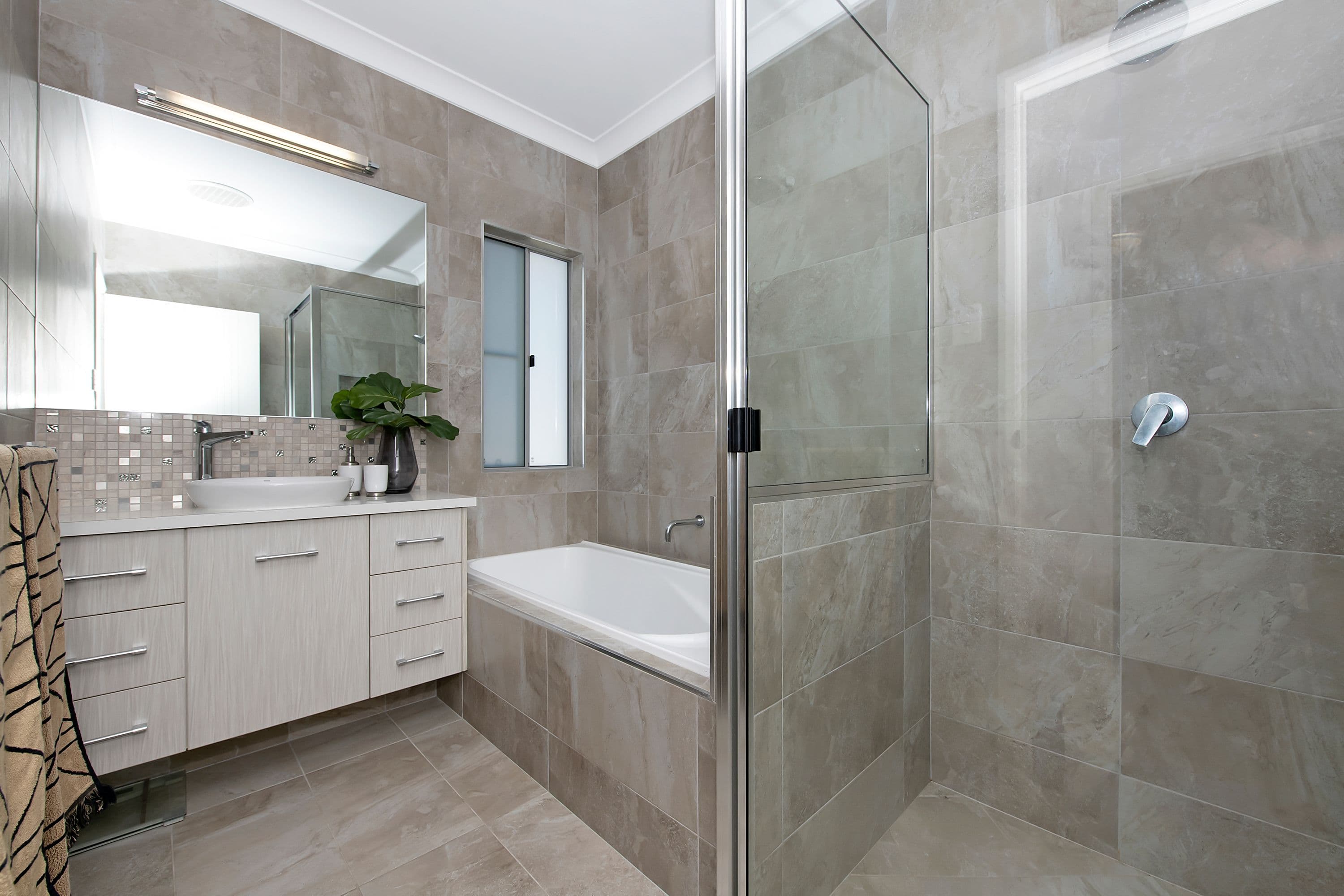 69 Hugh Street, West End QLD 4810, West End - Thumbnail 5