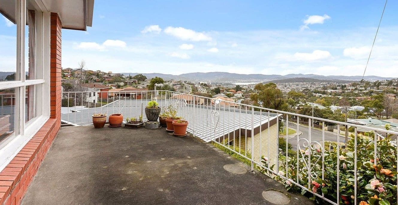 4 Langford Court, Lenah Valley TAS 7008, Lenah Valley - Thumbnail 2