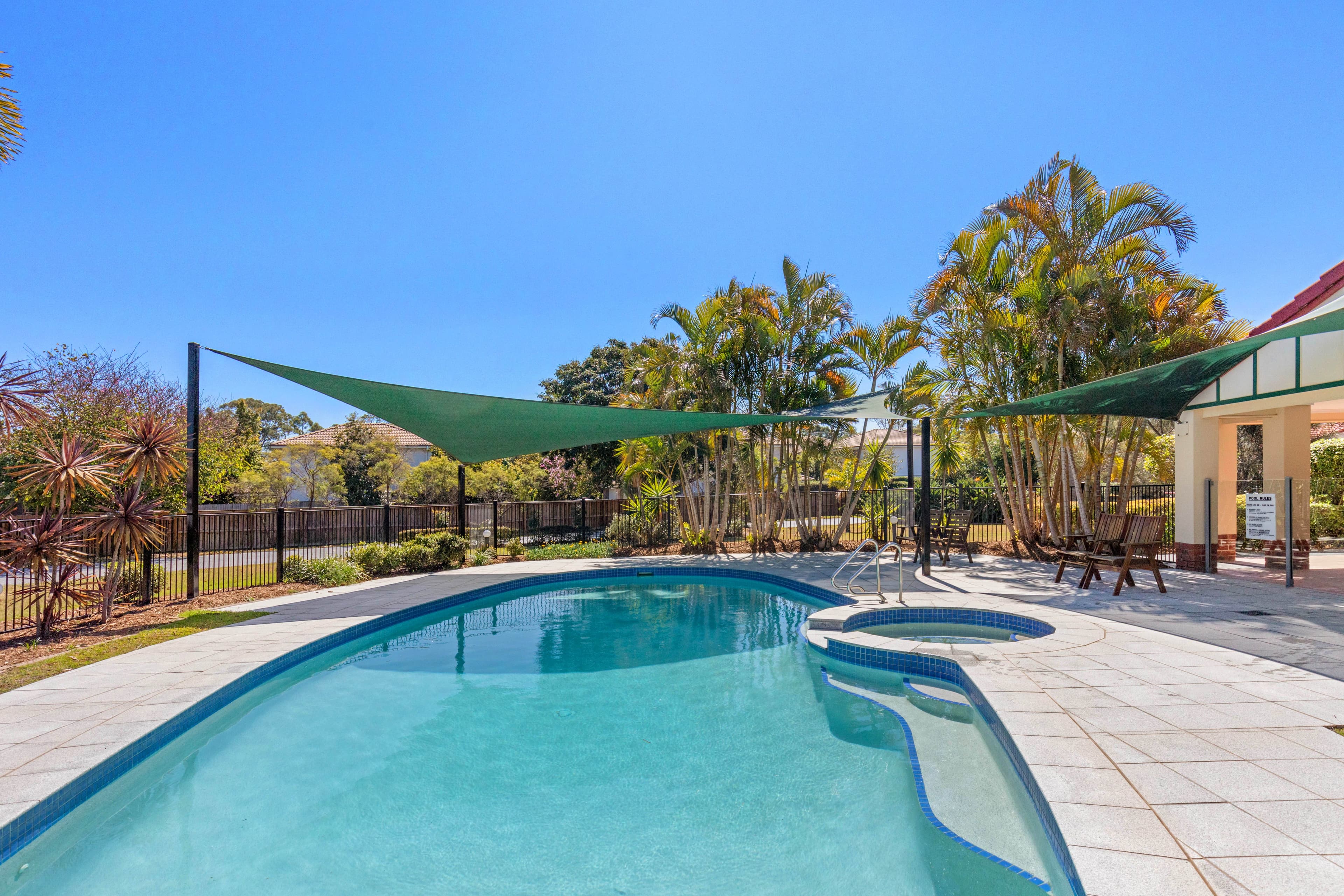 235 Albany Creek Road, Bridgeman Downs QLD 4035, Bridgeman Downs - Thumbnail 3