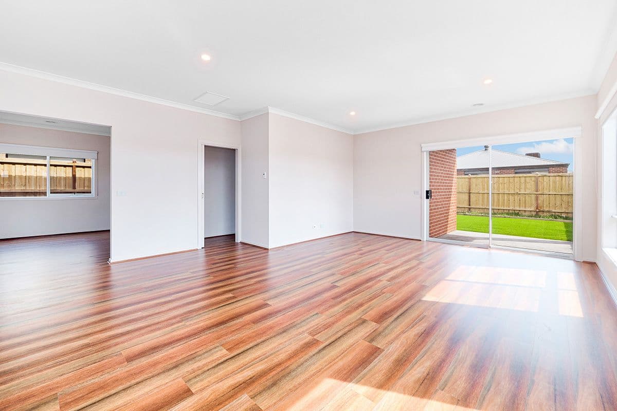 11 Bruin Street, Clyde North VIC 3978, Clyde North - Thumbnail 4