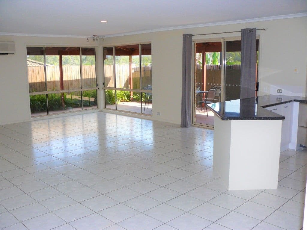 2 Ferricks Court, Upper Coomera QLD 4209, Upper Coomera - Thumbnail 3
