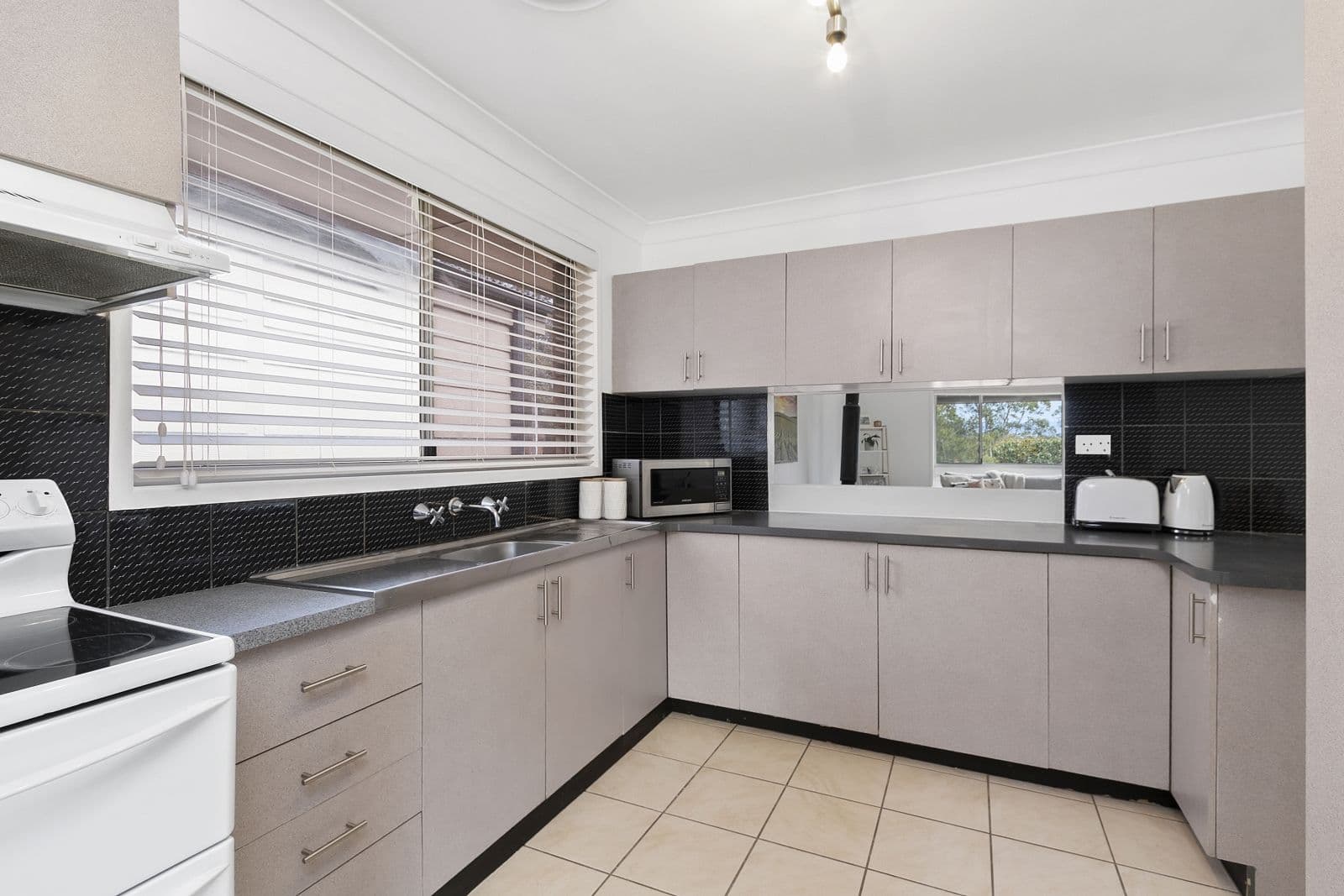 193 Spinks Road, Glossodia - Thumbnail 5
