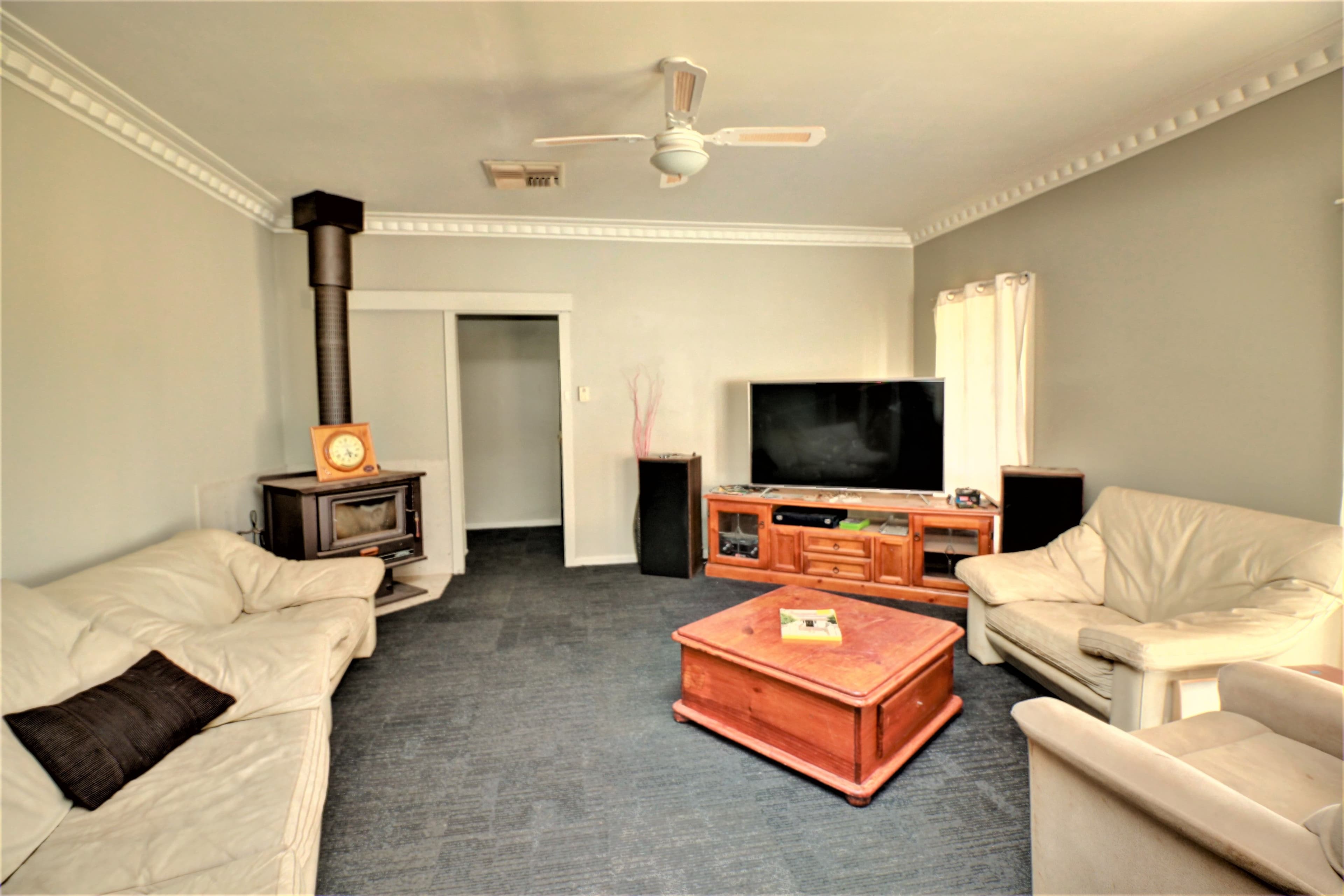 37 Denison Street, Tocumwal NSW 2714, Tocumwal - Thumbnail 2