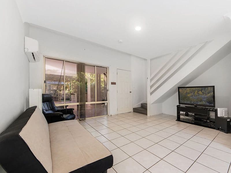 125 Hansford Road, Coombabah QLD 4216, Coombabah - Thumbnail 2