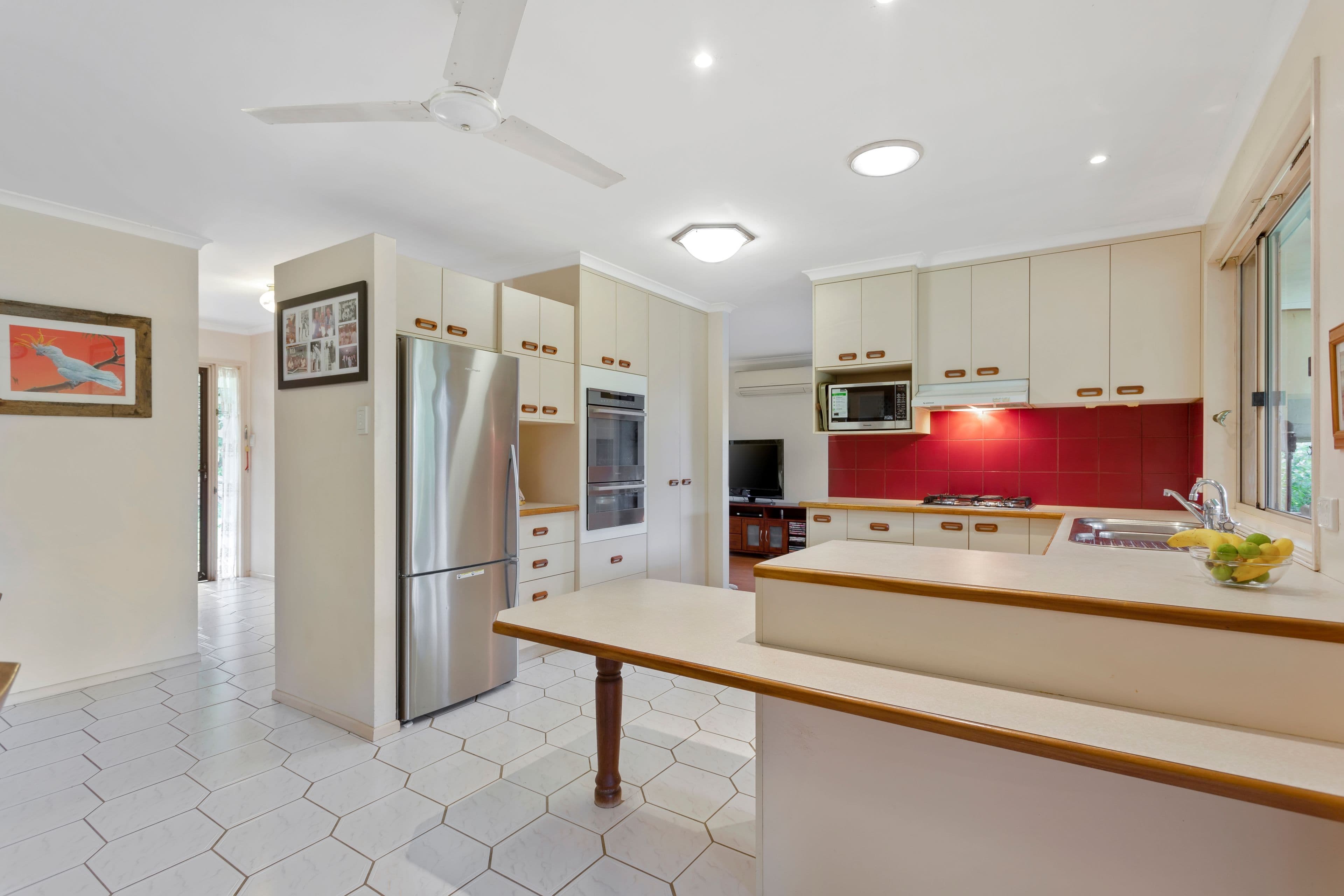 121 Coonowrin Road, Glass House Mountains QLD 4518, Glass House Mountains - Thumbnail 2