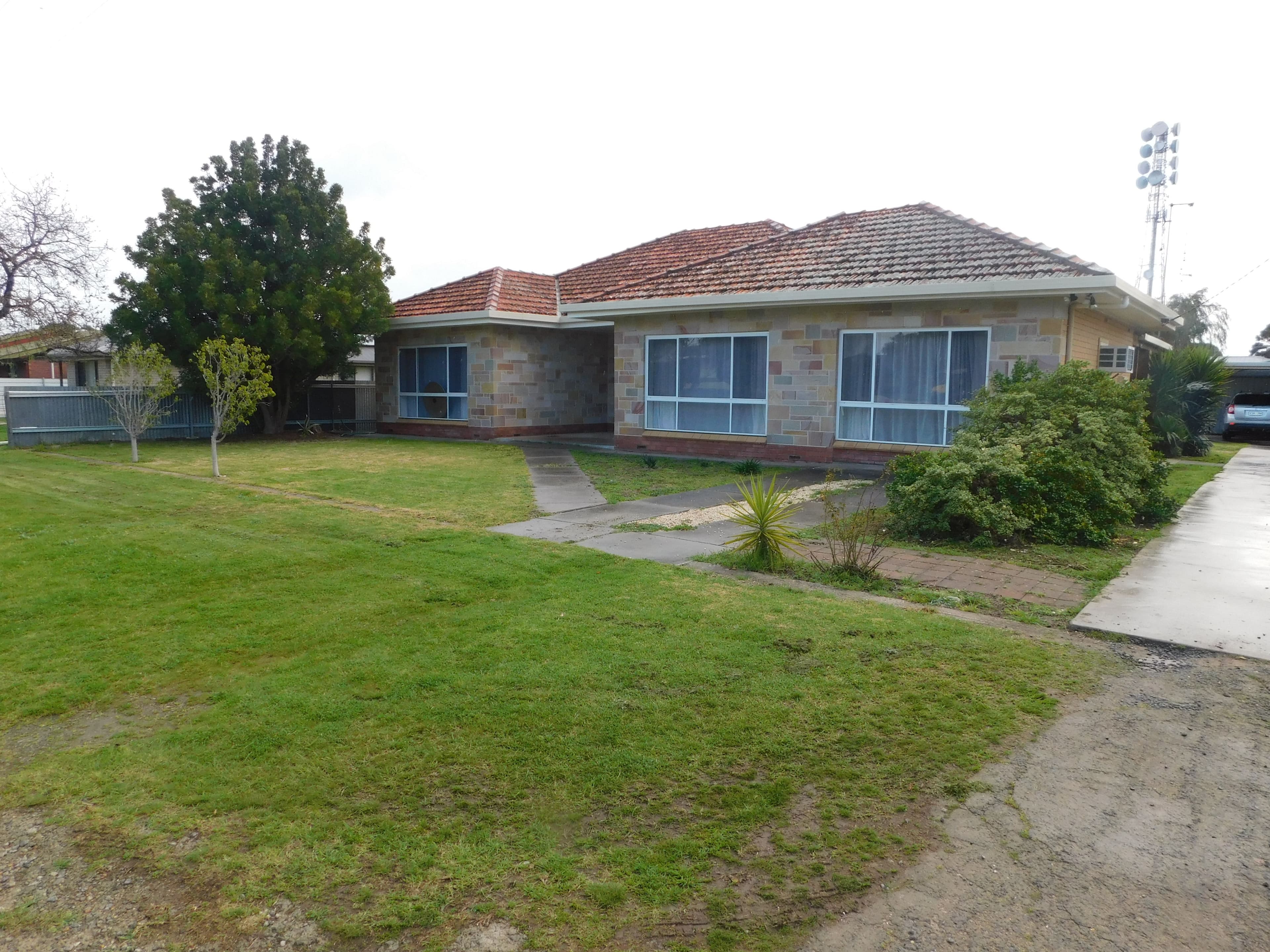 31 Cannawigara Road, Bordertown SA 5268, Bordertown - Image 1