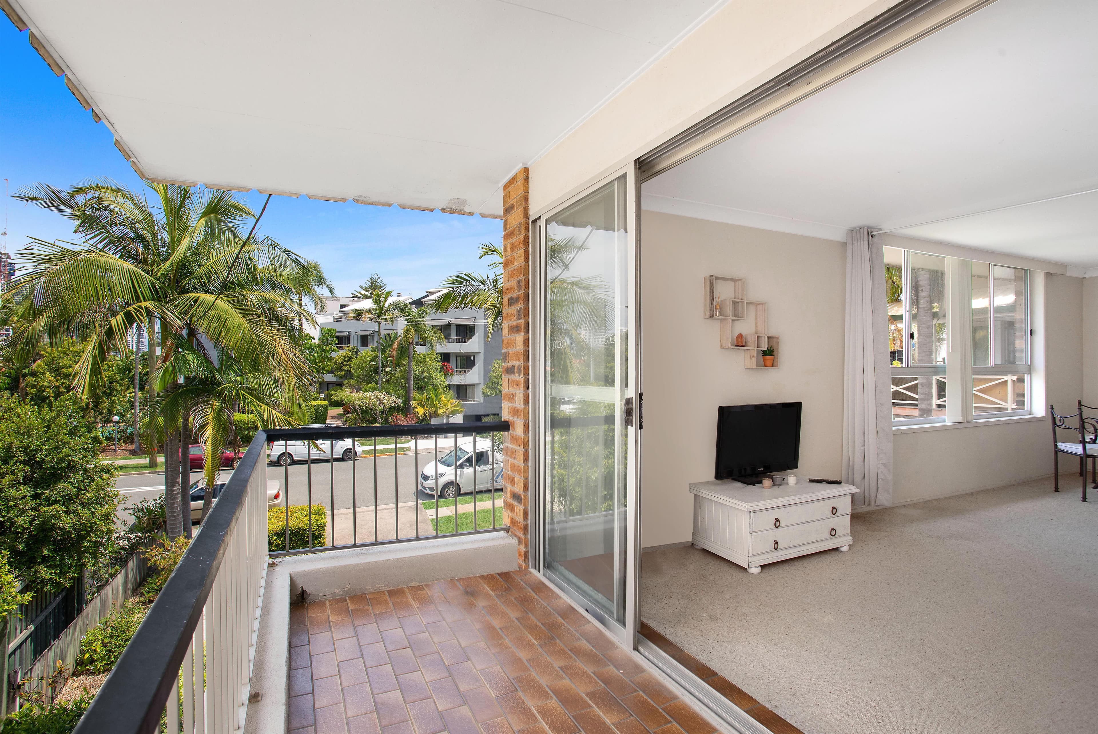 17 Second Avenue 'Elouera Place', Broadbeach QLD 4218, Broadbeach - Image 1