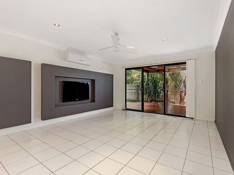 2 Serin Street, Upper Coomera QLD 4209, Upper Coomera - Thumbnail 4