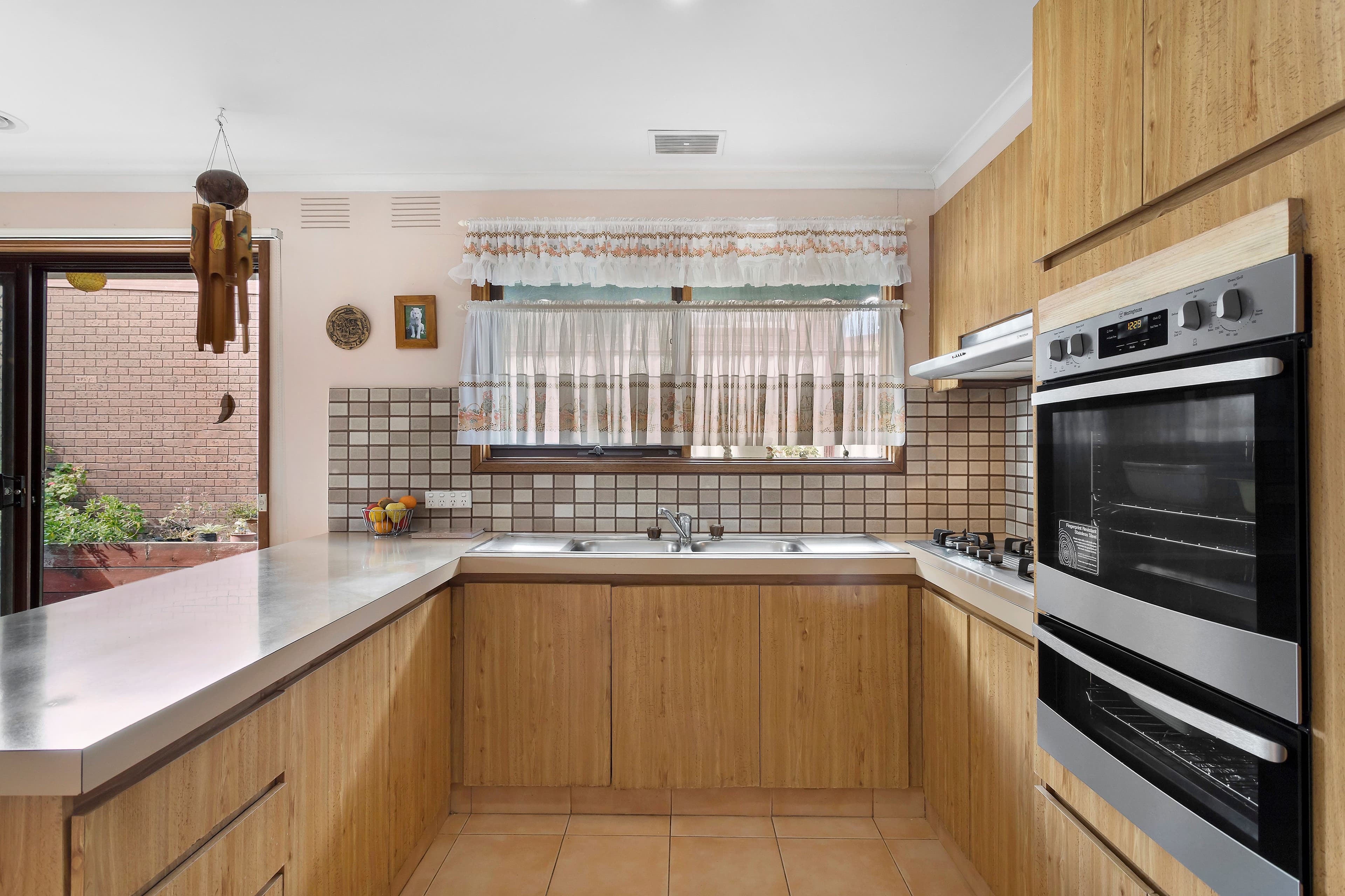 56 Murchison Crescent, Clayton South VIC 3169, Clayton South - Thumbnail 6