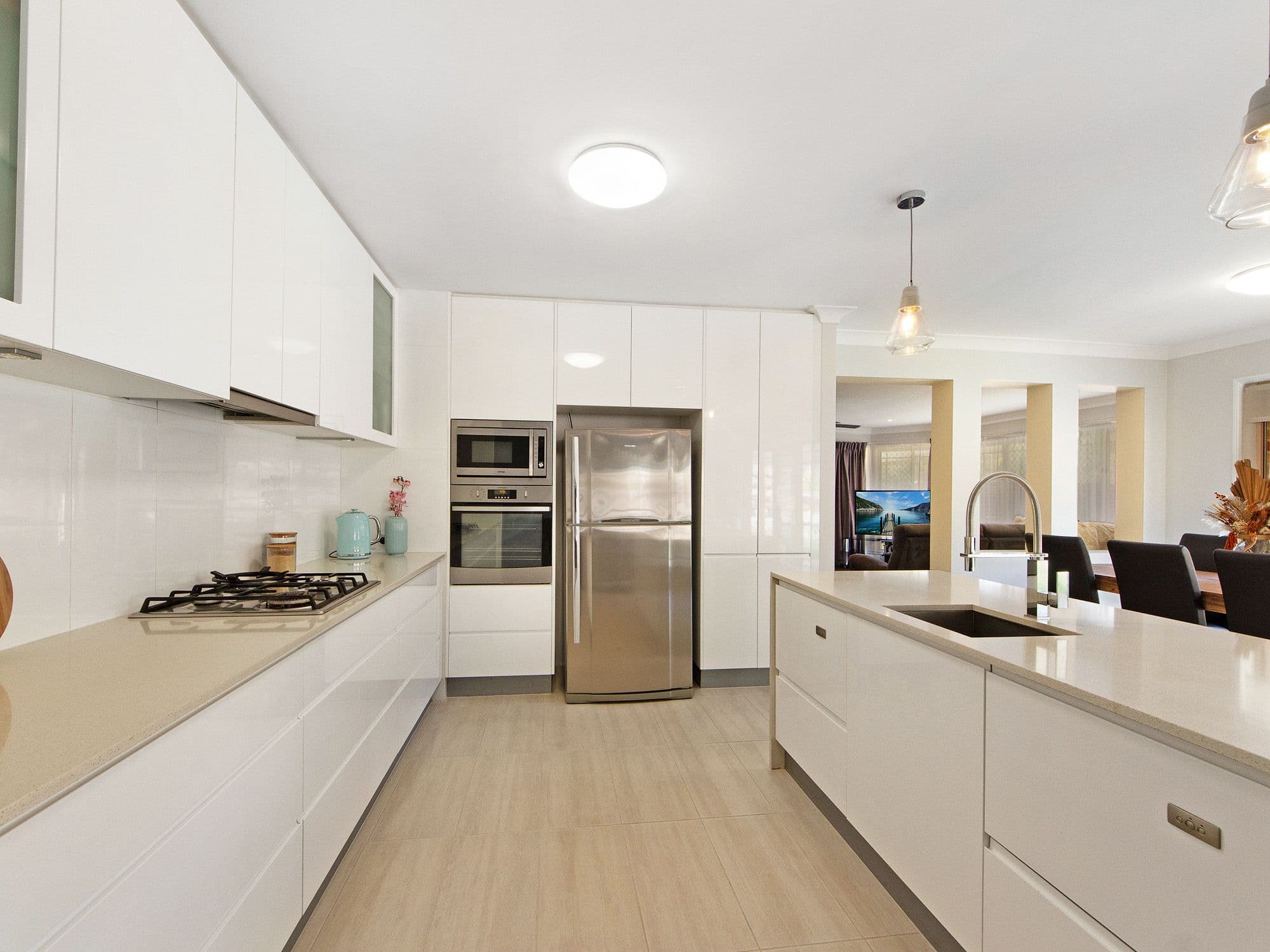 11 Pottinger Crescent, Oxenford QLD 4210, Oxenford - Thumbnail 4