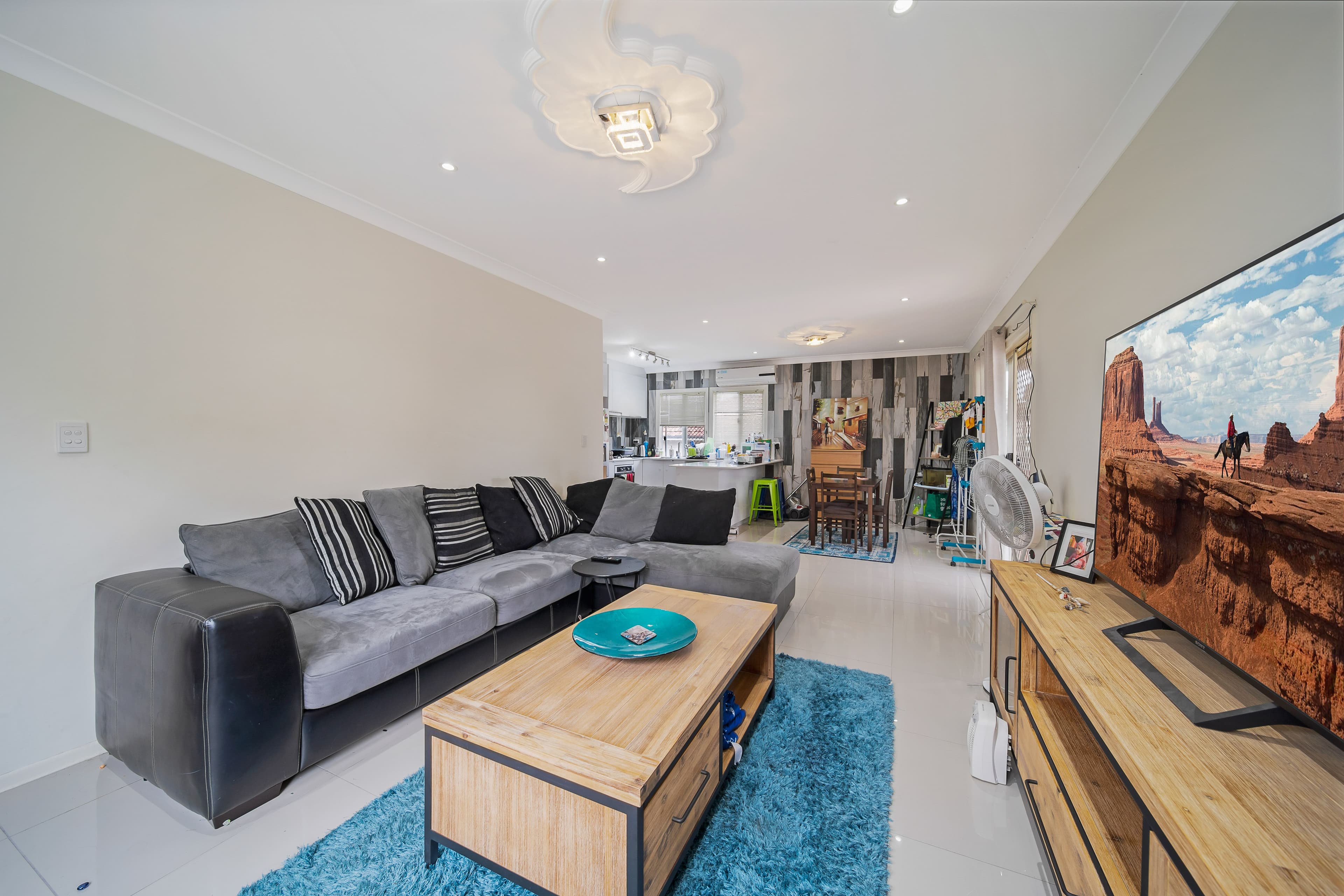 1187 Cavendish Road, Mount Gravatt East QLD 4122, Mount Gravatt East - Thumbnail 2