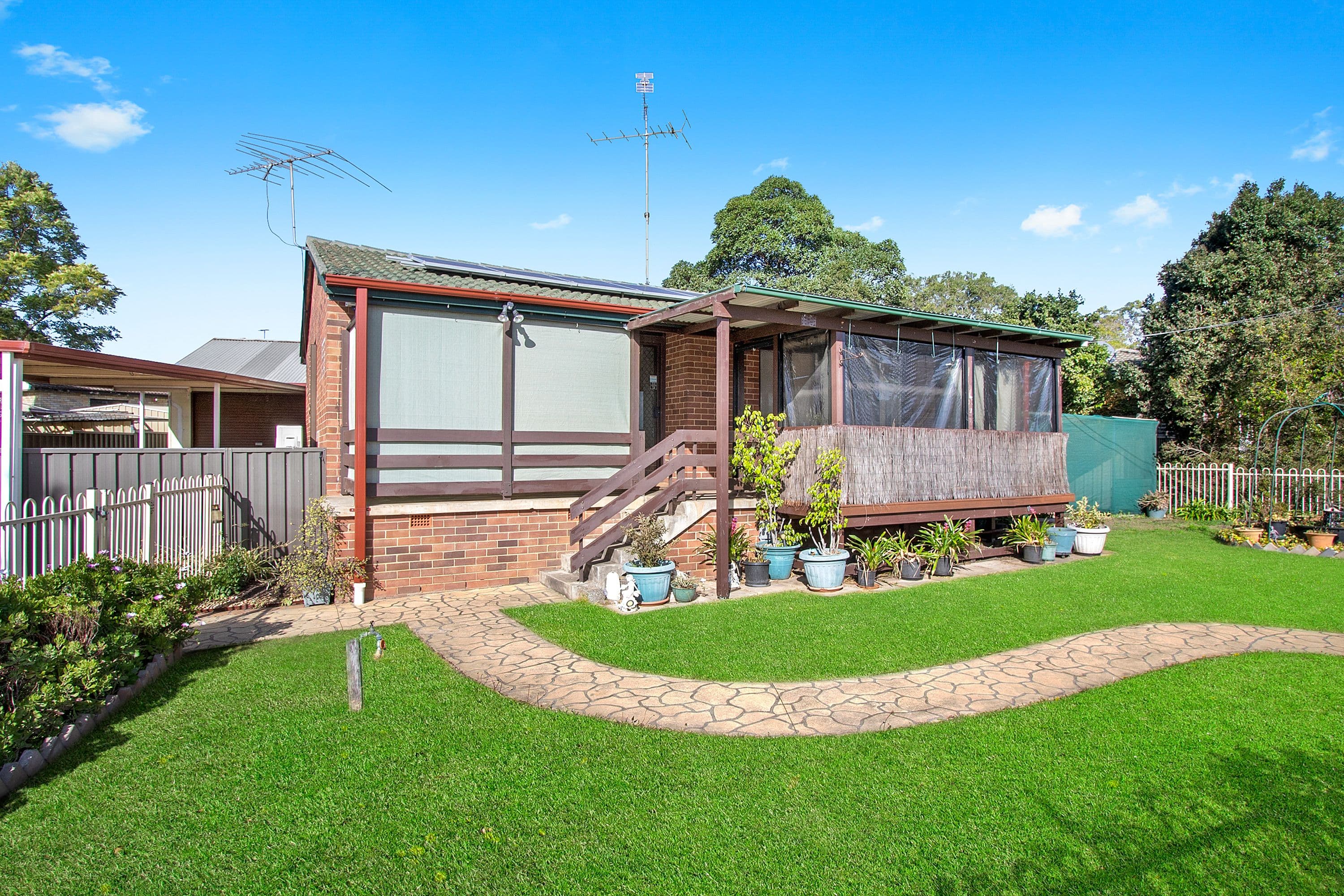 4 Harris Street, Windsor - Image 1