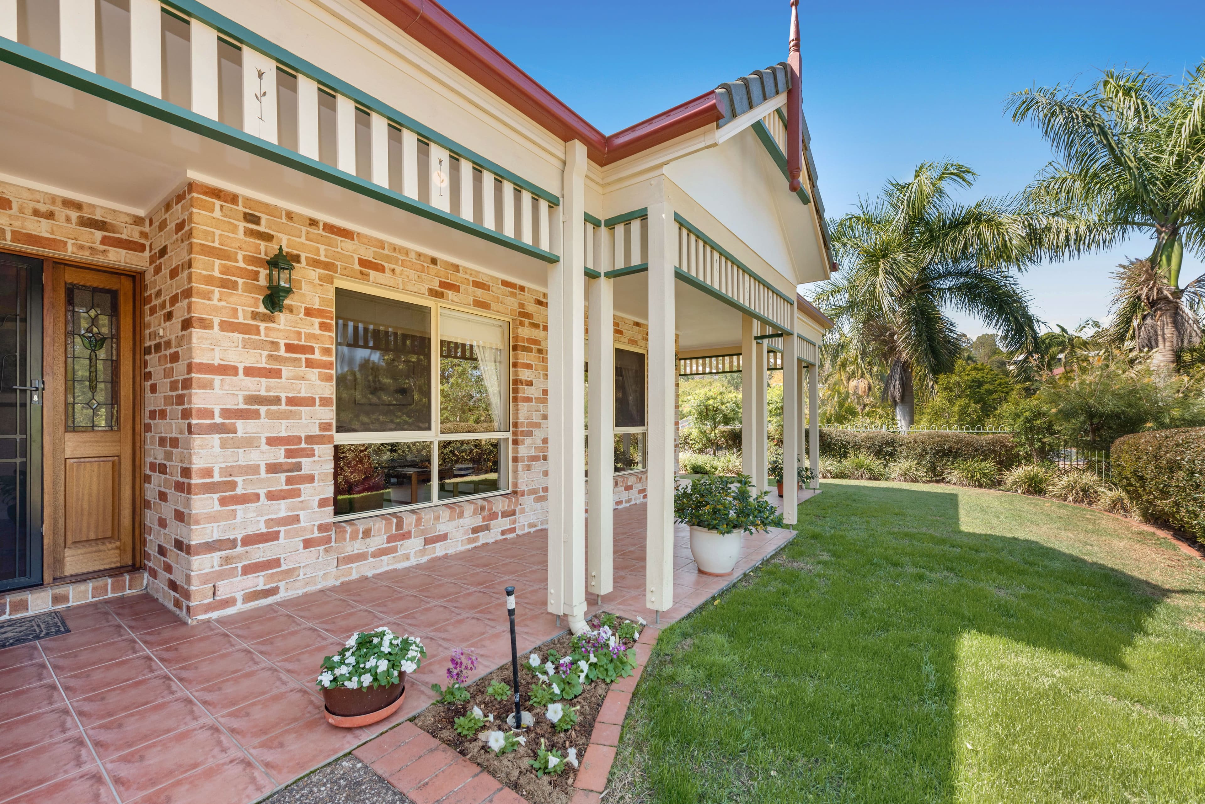 7 Cambridge Close, The Gap QLD 4061, The Gap - Thumbnail 2