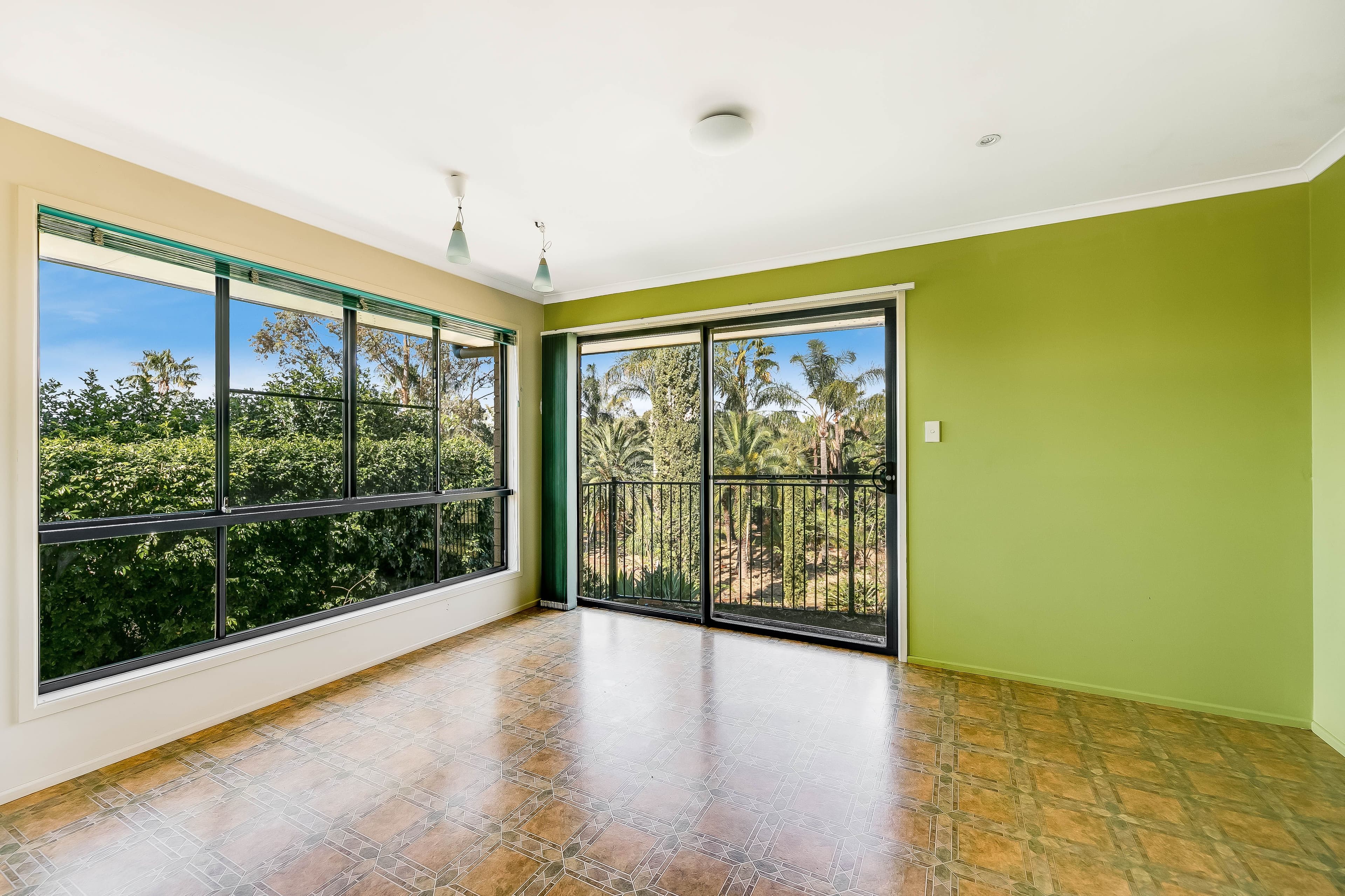 2 Hillcrest Court, Kearneys Spring QLD 4350, Kearneys Spring - Thumbnail 2
