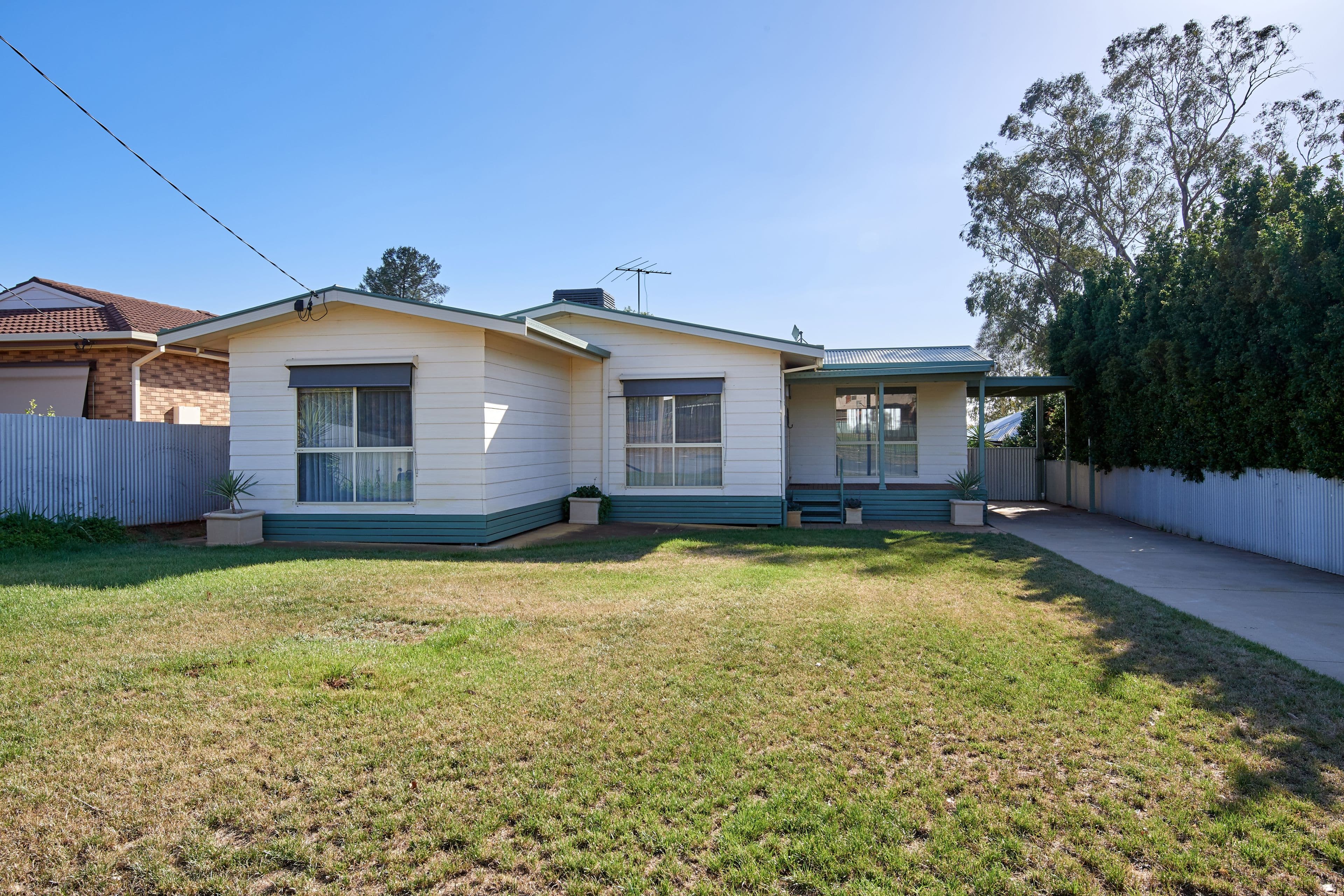 75 Bruce Street
Coolamon 2701, New South Wales, Coolamon - Image 1