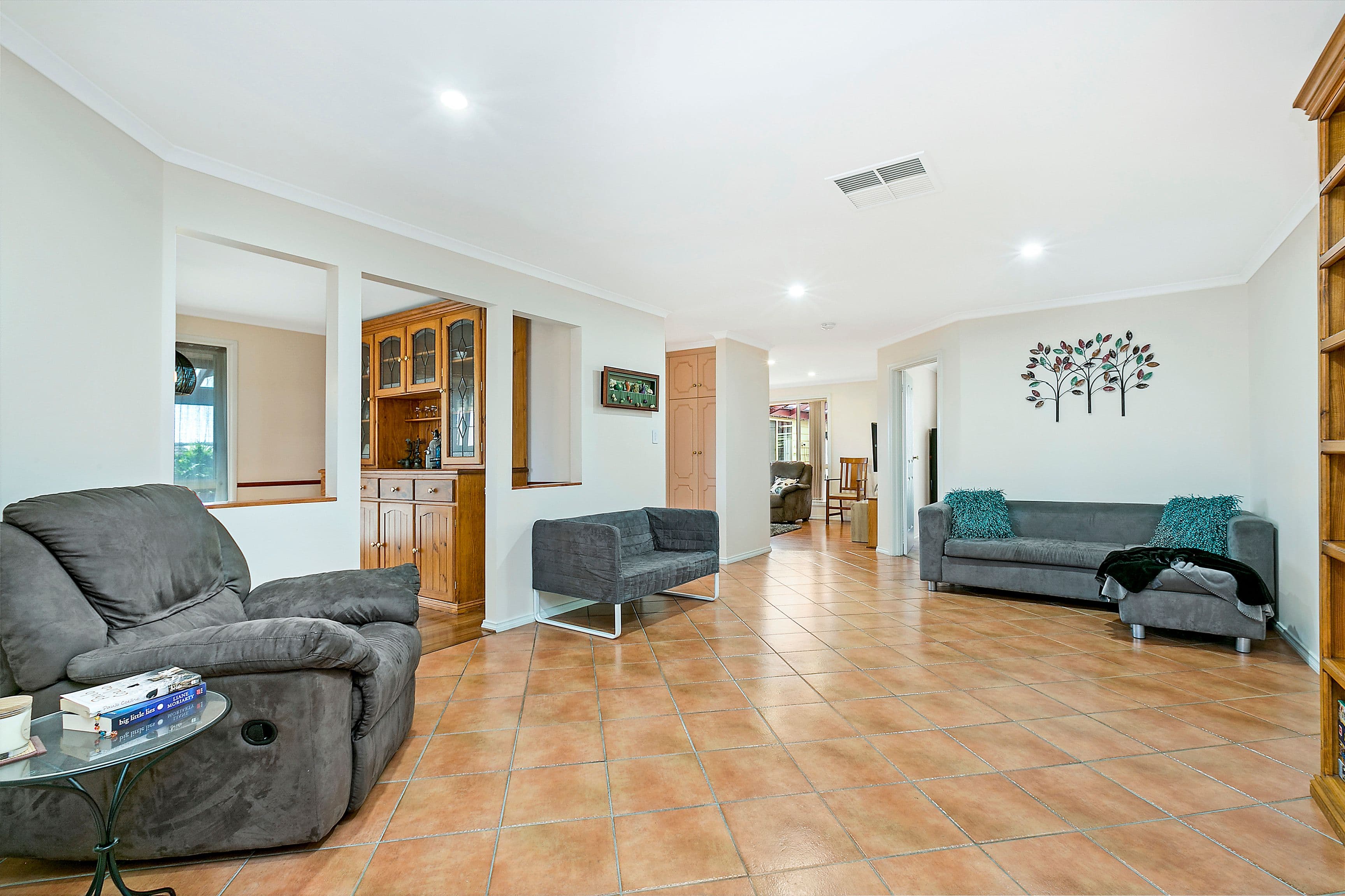 19 Barcelona Drive, Happy Valley SA 5159, Happy Valley - Thumbnail 4