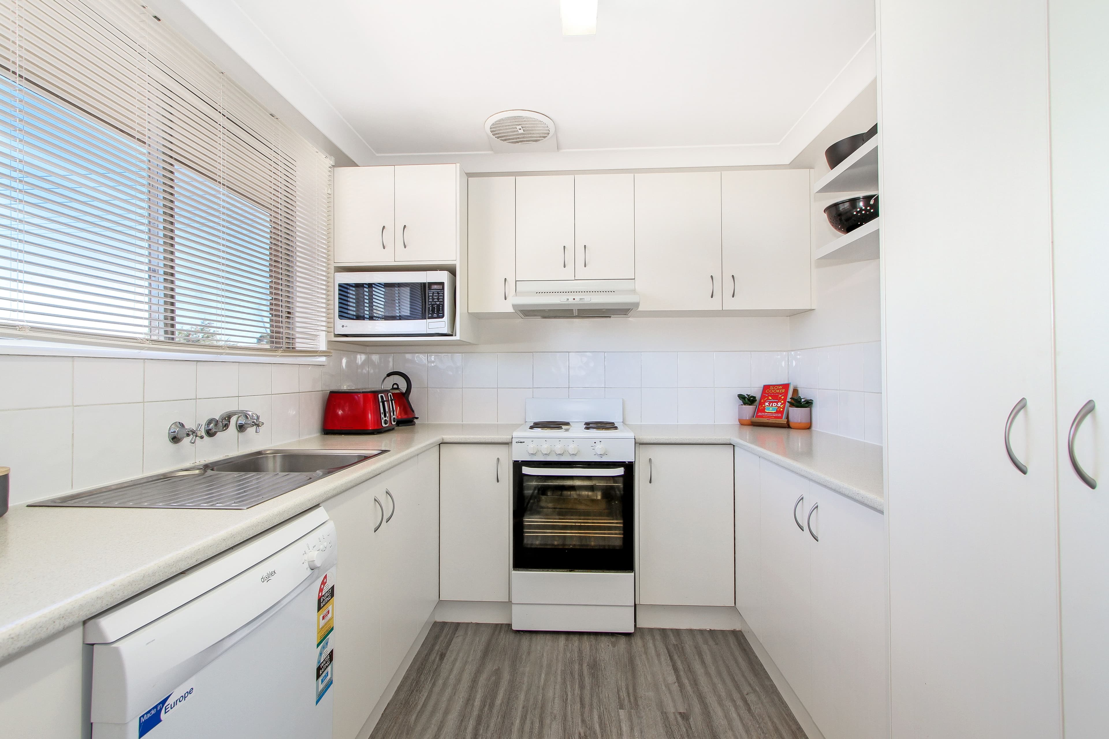 131 Hillvue Road, Tamworth NSW 2340, Tamworth - Thumbnail 3