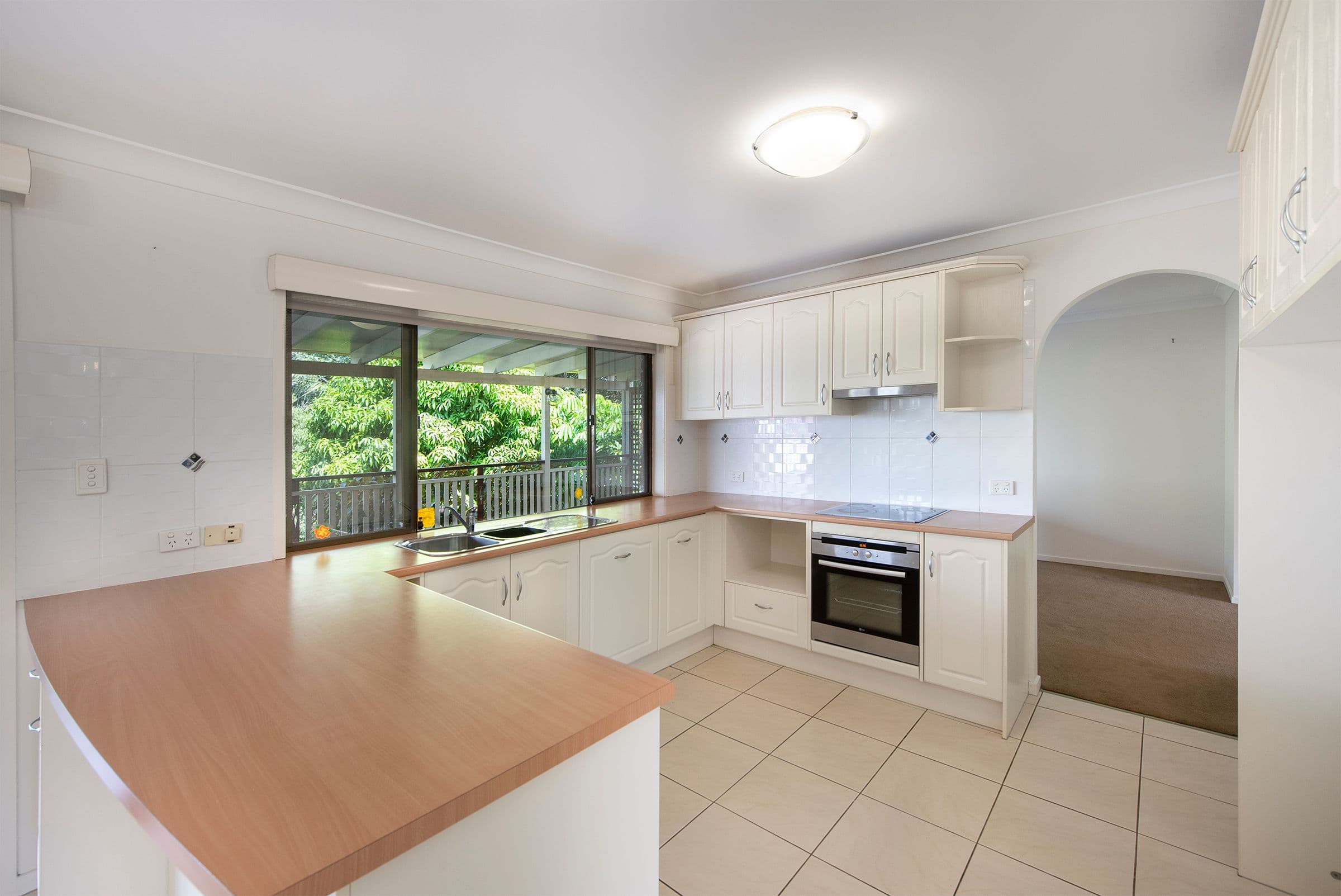 33 Cowra Street, Tanah Merah QLD 4128, Tanah Merah - Thumbnail 5