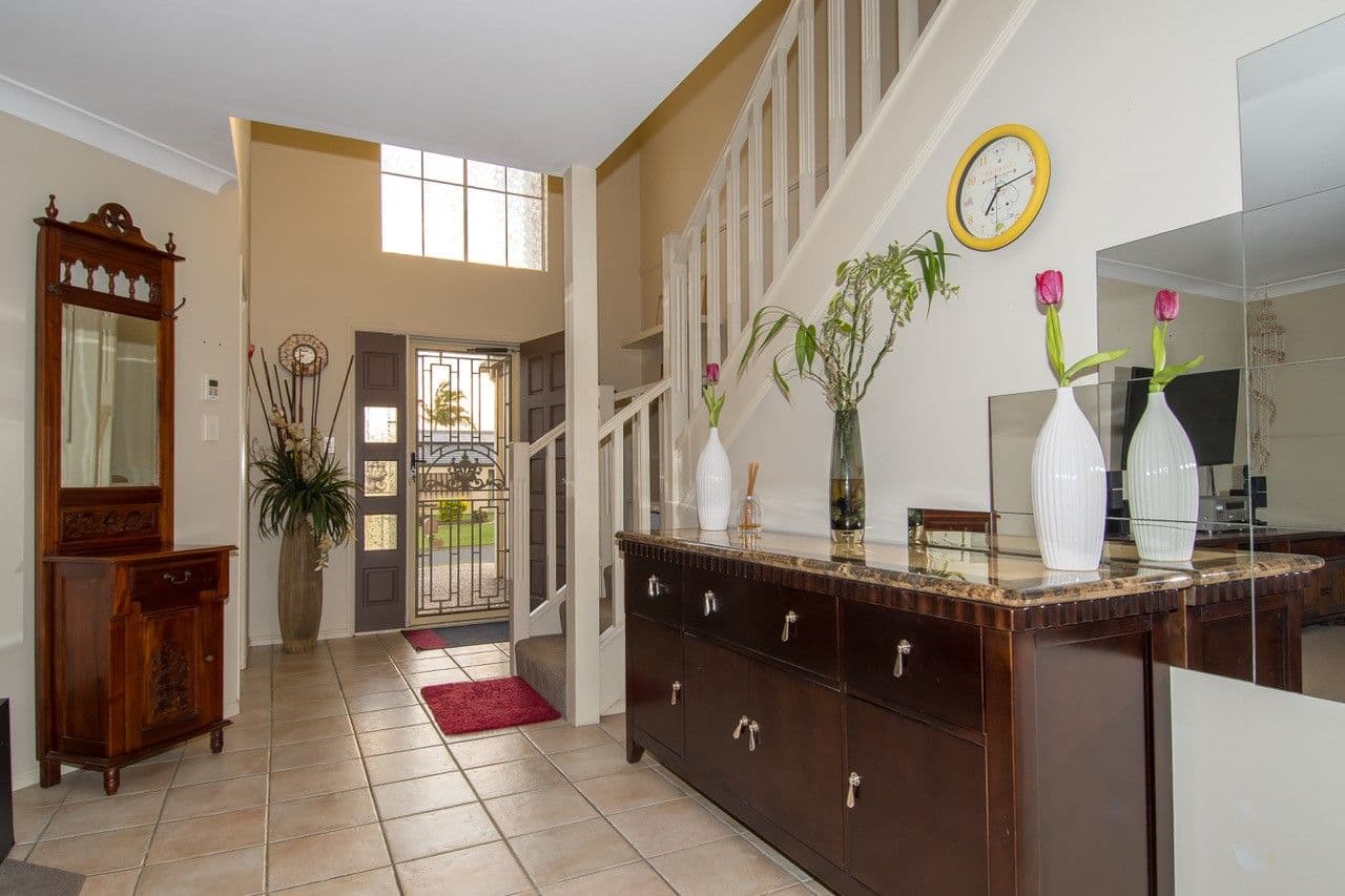1 Orpington Court, Arundel QLD 4214, Arundel - Thumbnail 2
