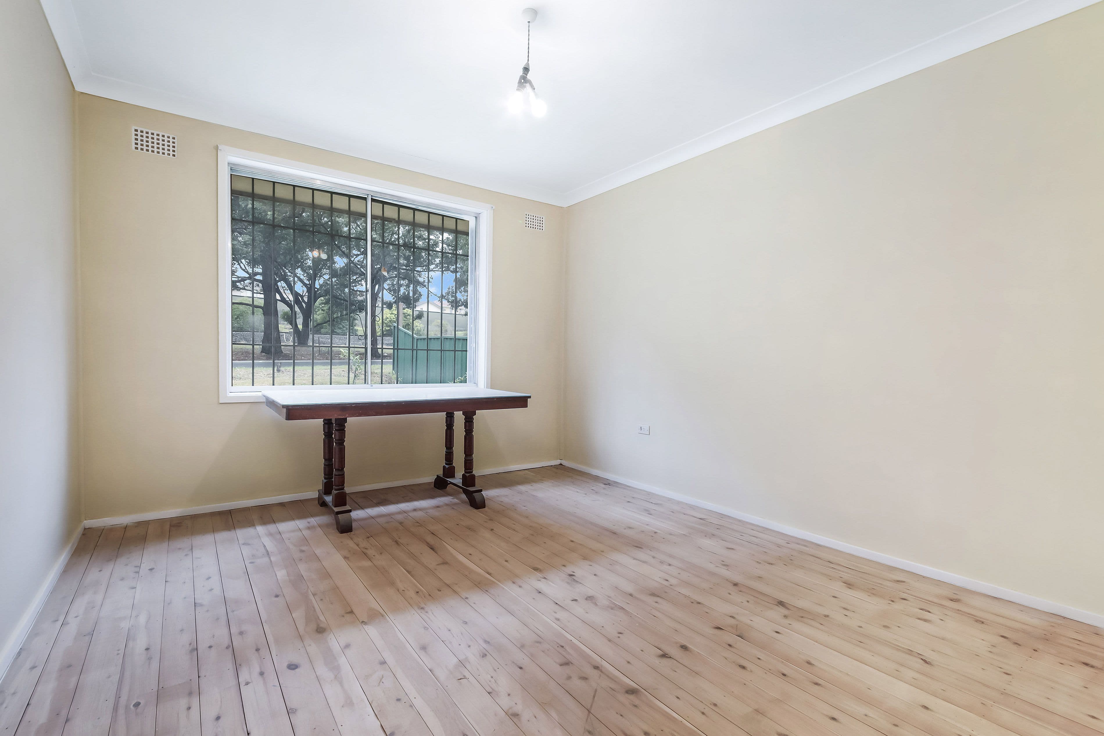 2 Carnation Avenue, Bankstown - Thumbnail 4
