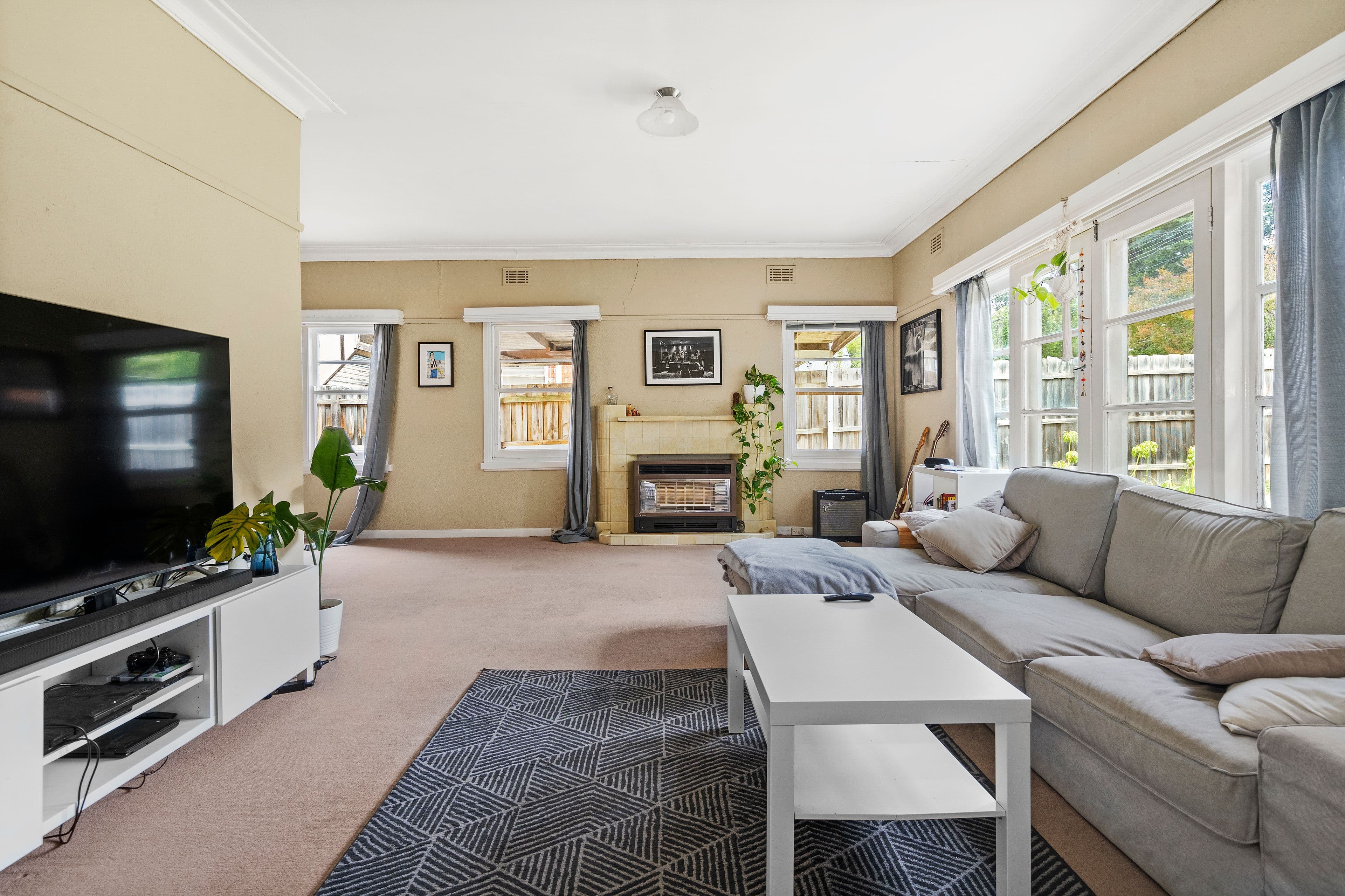 54 Jack Road, Cheltenham VIC 3192, Cheltenham - Thumbnail 2
