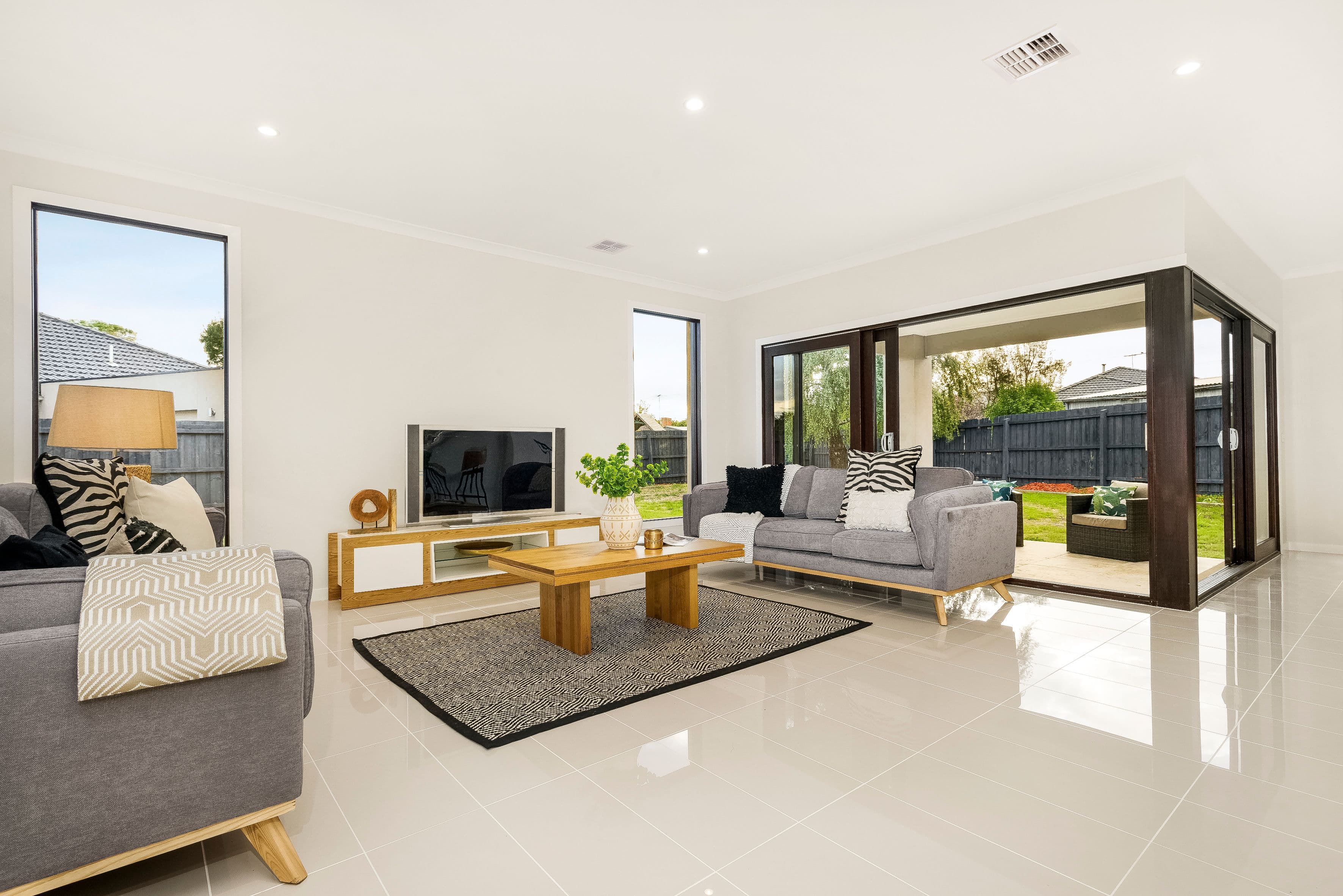 13 Viggers Parade, Glen Waverley VIC 3150, Glen Waverley - Thumbnail 4
