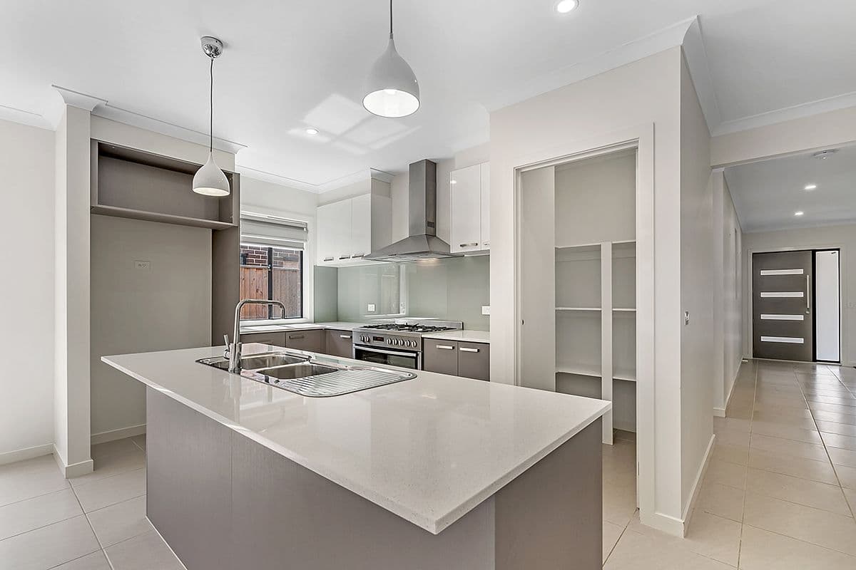 32 Willsmere Way, Mickleham VIC 3064, Mickleham - Thumbnail 4
