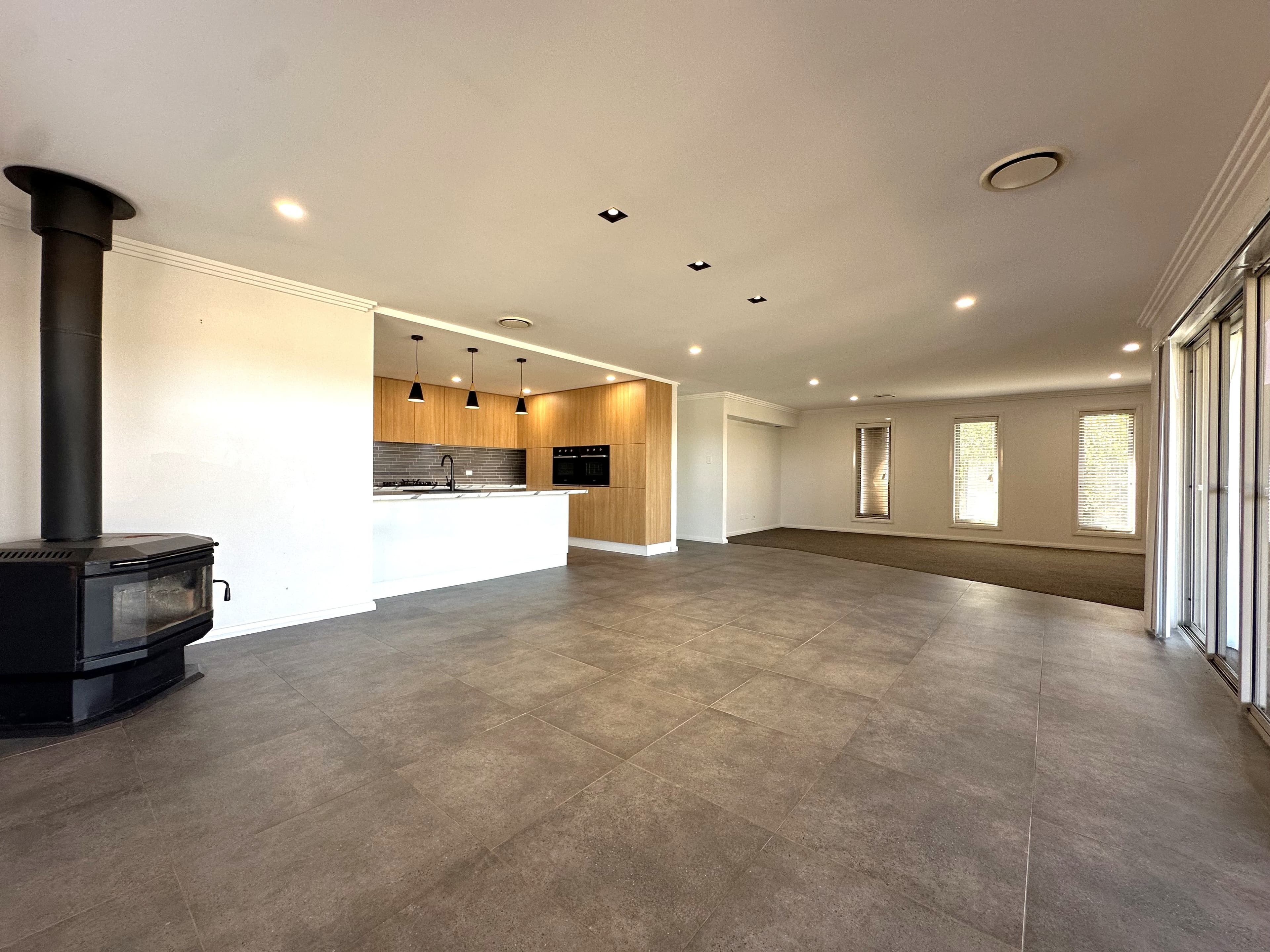 27 Jordan Place, Young NSW 2594, Young - Thumbnail 3