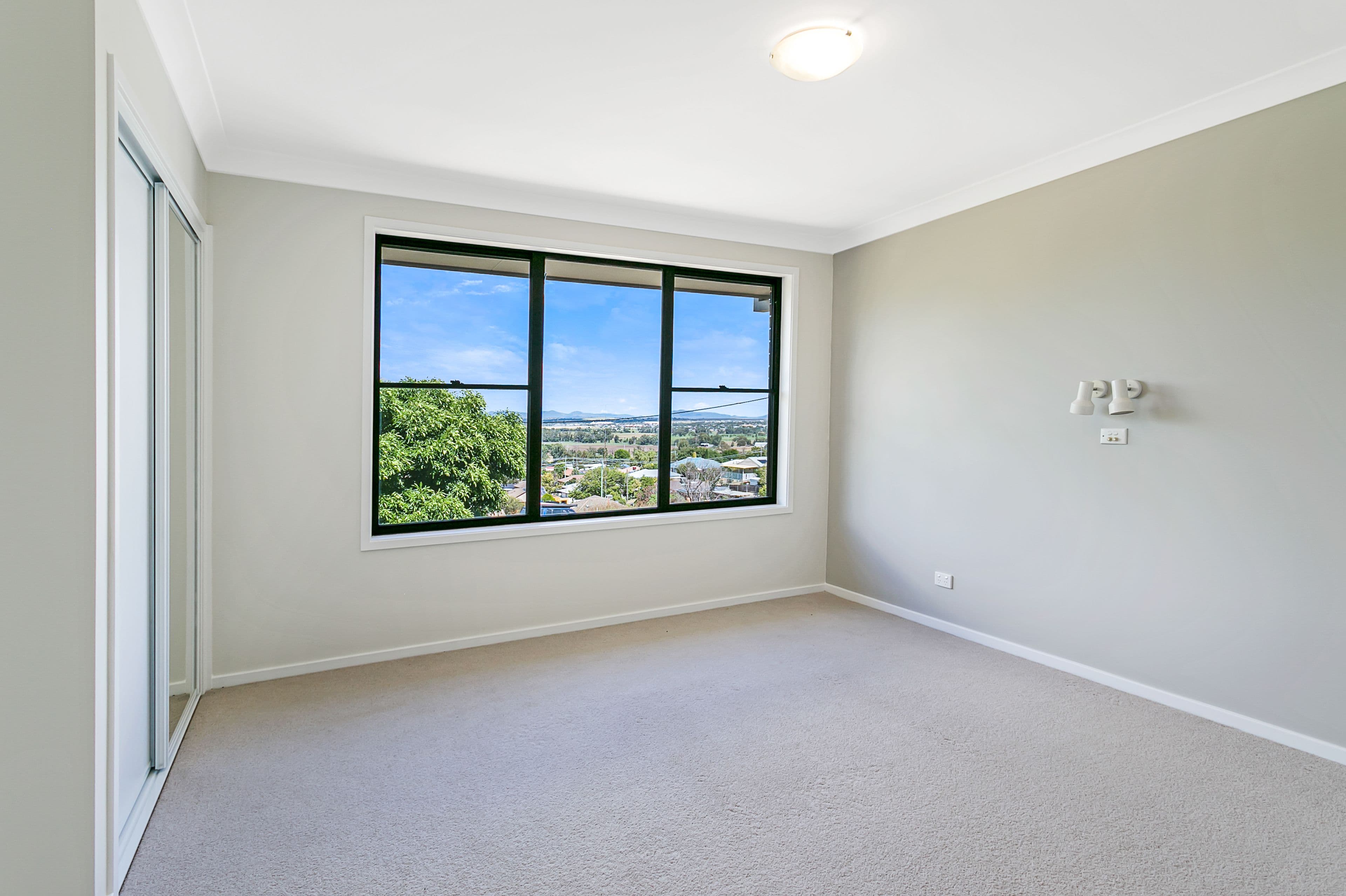 216 Carthage Street
Tamworth 2340, New South Wales, Tamworth - Thumbnail 8