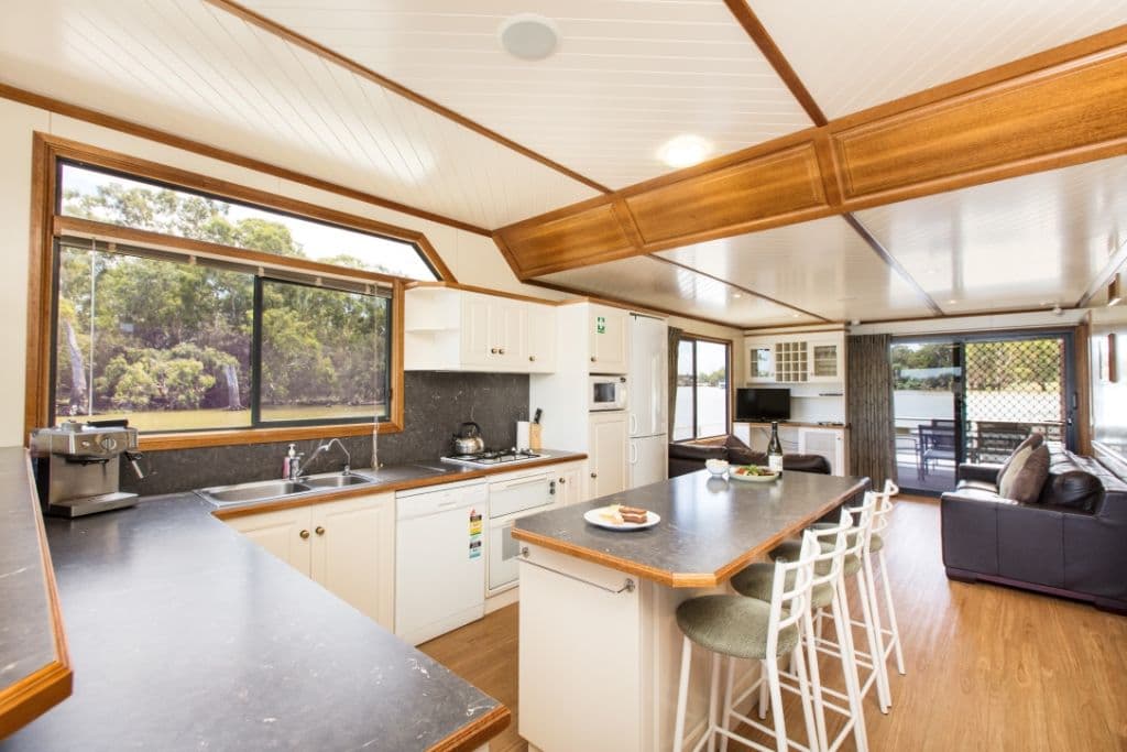 3/167 Blackburn Road, Doncaster East - Thumbnail 4