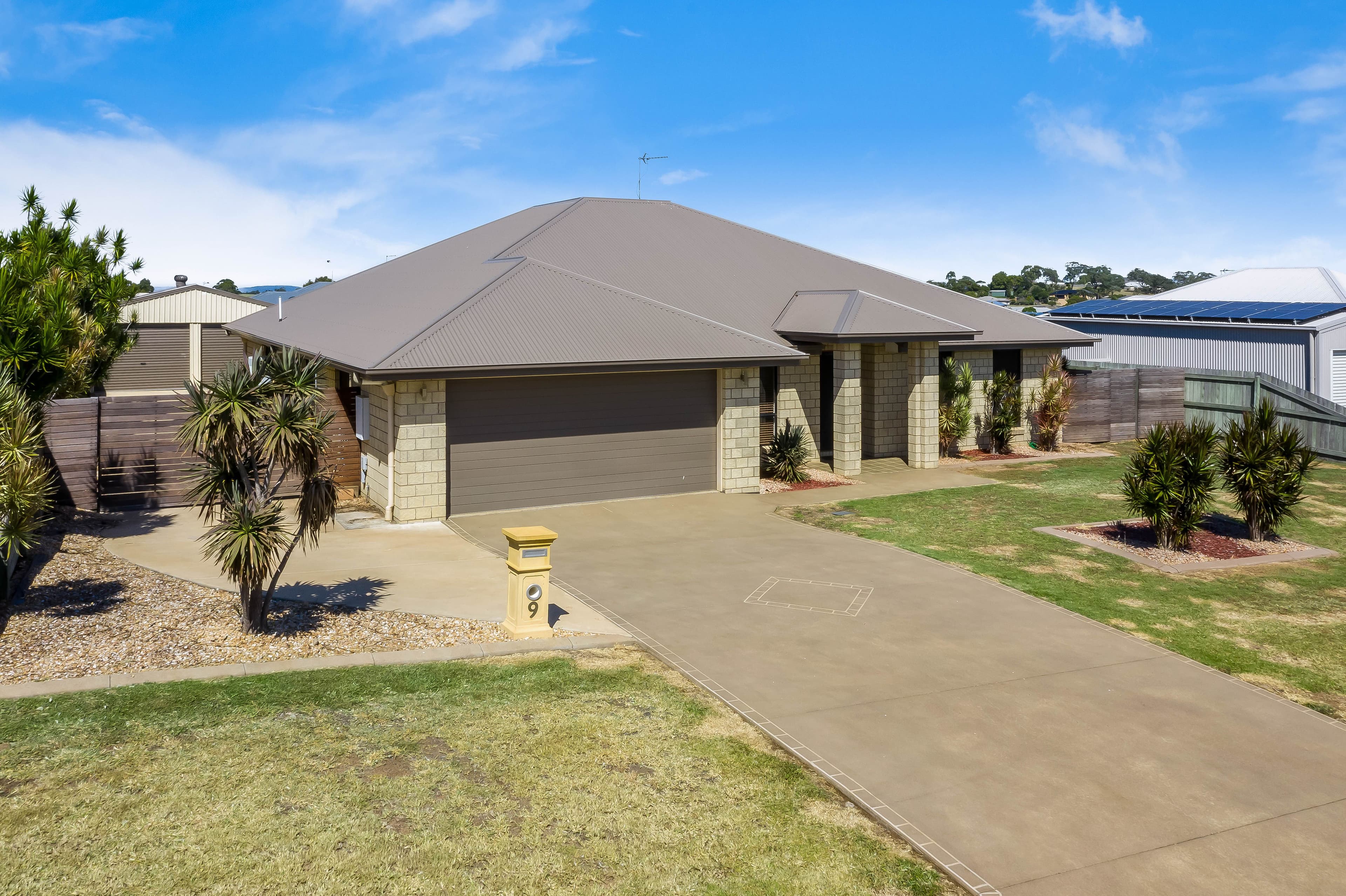 9 Pelling Court, Westbrook QLD 4350, Westbrook - Thumbnail 2