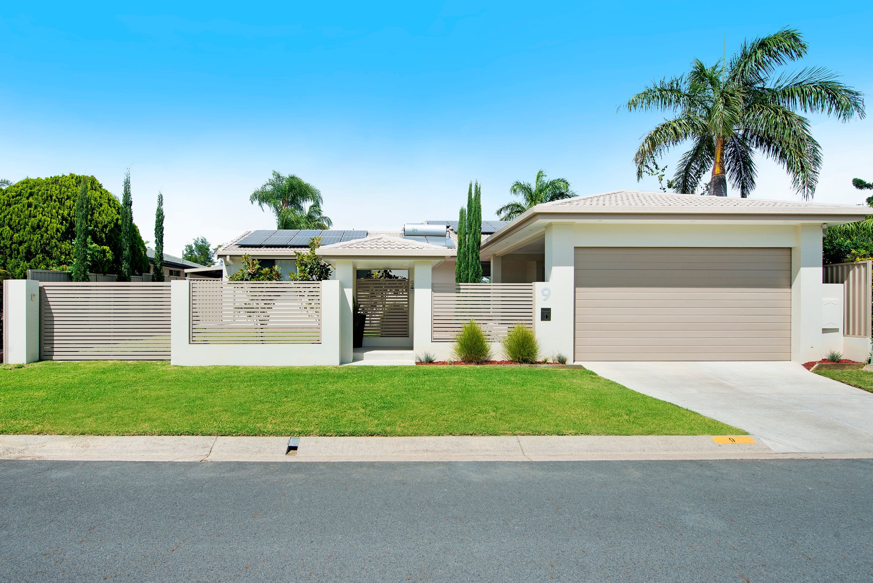 9 Wayfarer Avenue, Mermaid Waters QLD 4218, Mermaid Waters - Image 1