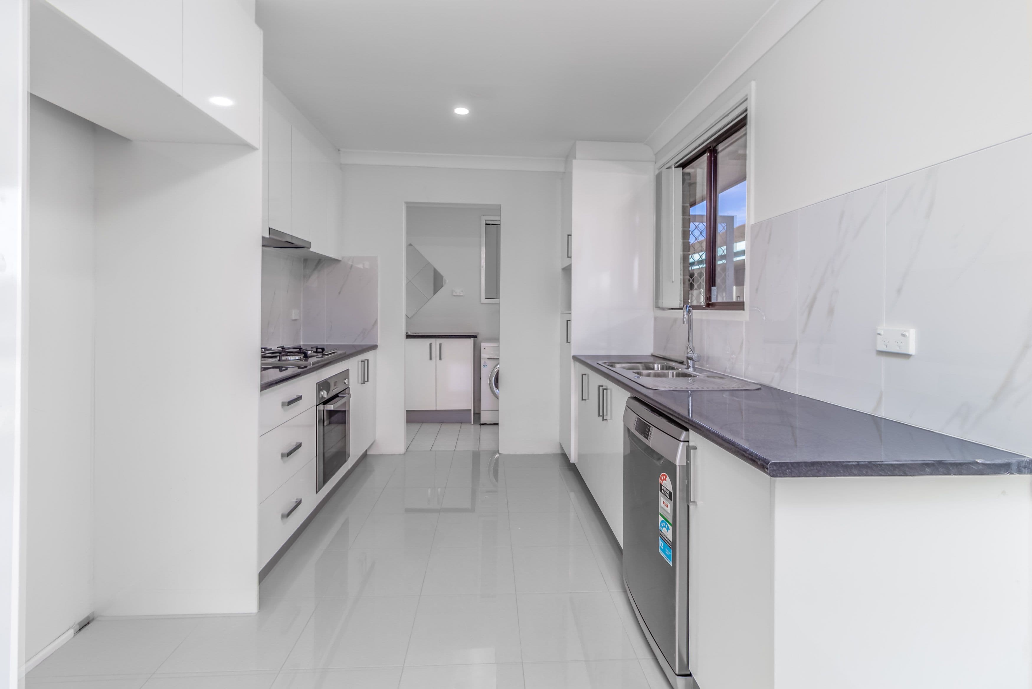 9 Baxter Crescent, Glendenning - Thumbnail 4