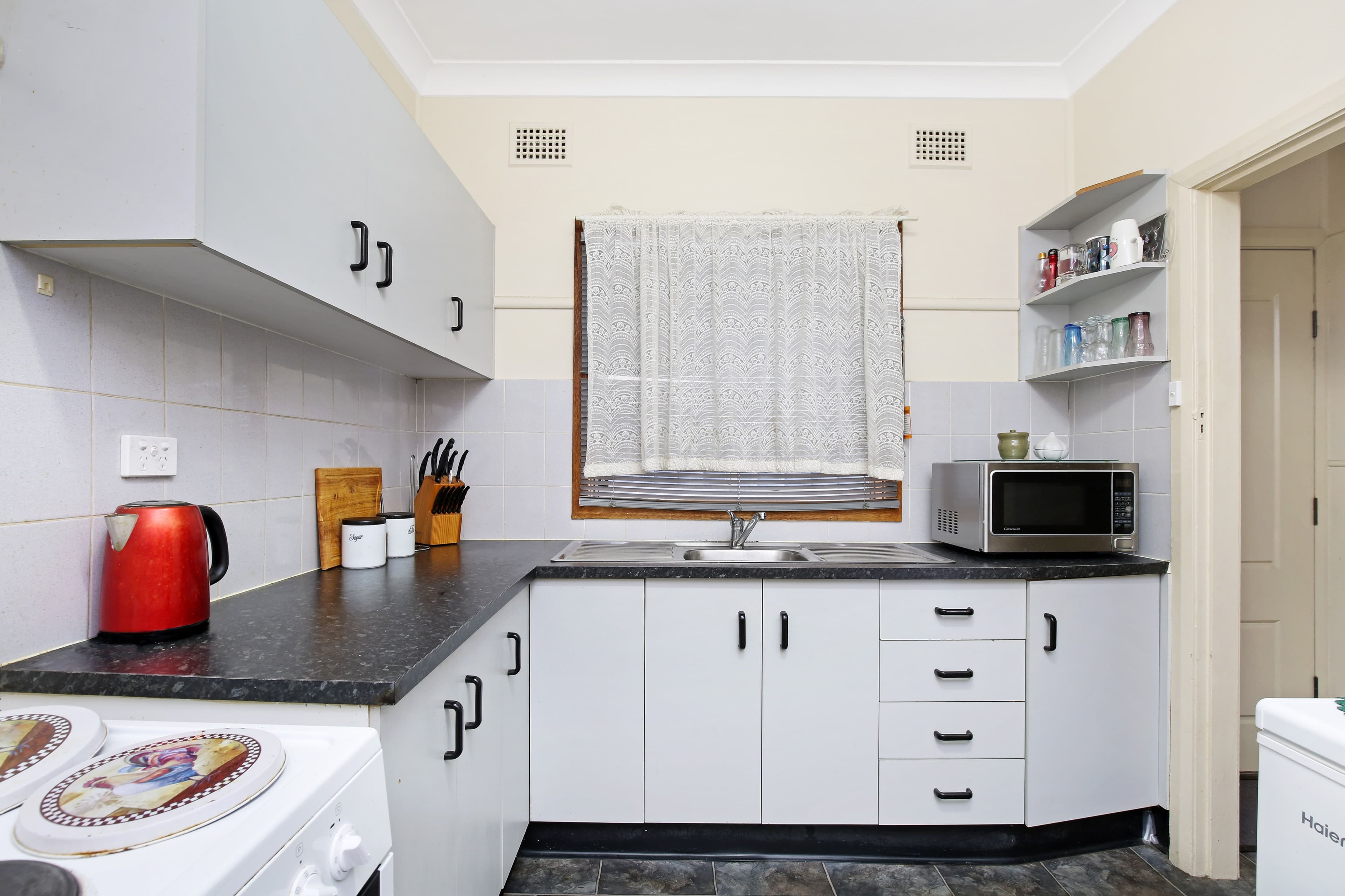 99 Marshall Street, Dapto NSW 2530, Dapto - Thumbnail 2