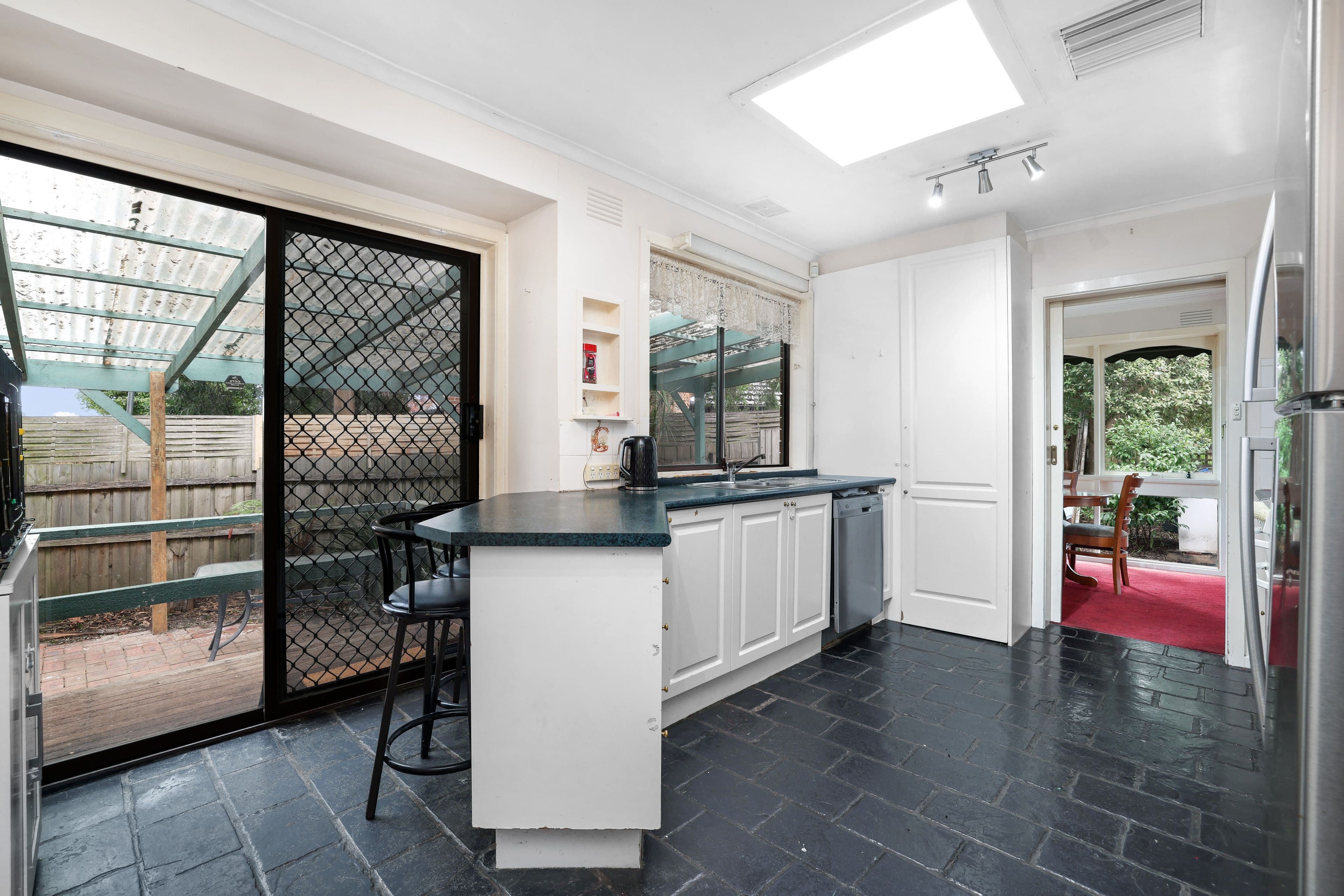 7 Faversham Square, Ferntree Gully VIC 3156, Ferntree Gully - Thumbnail 4