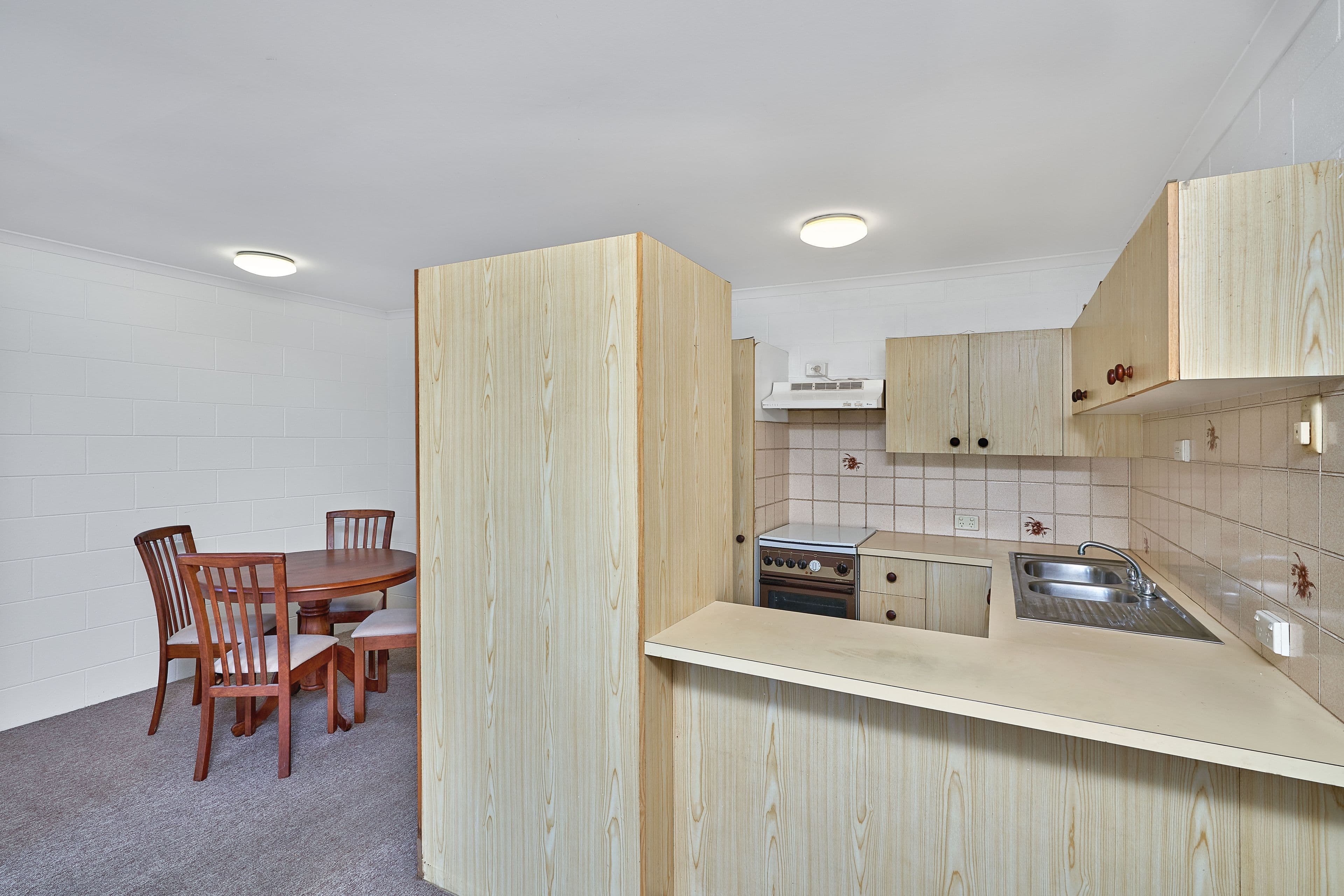 451-455 Severin Street, Manunda QLD 4870, Manunda - Thumbnail 2