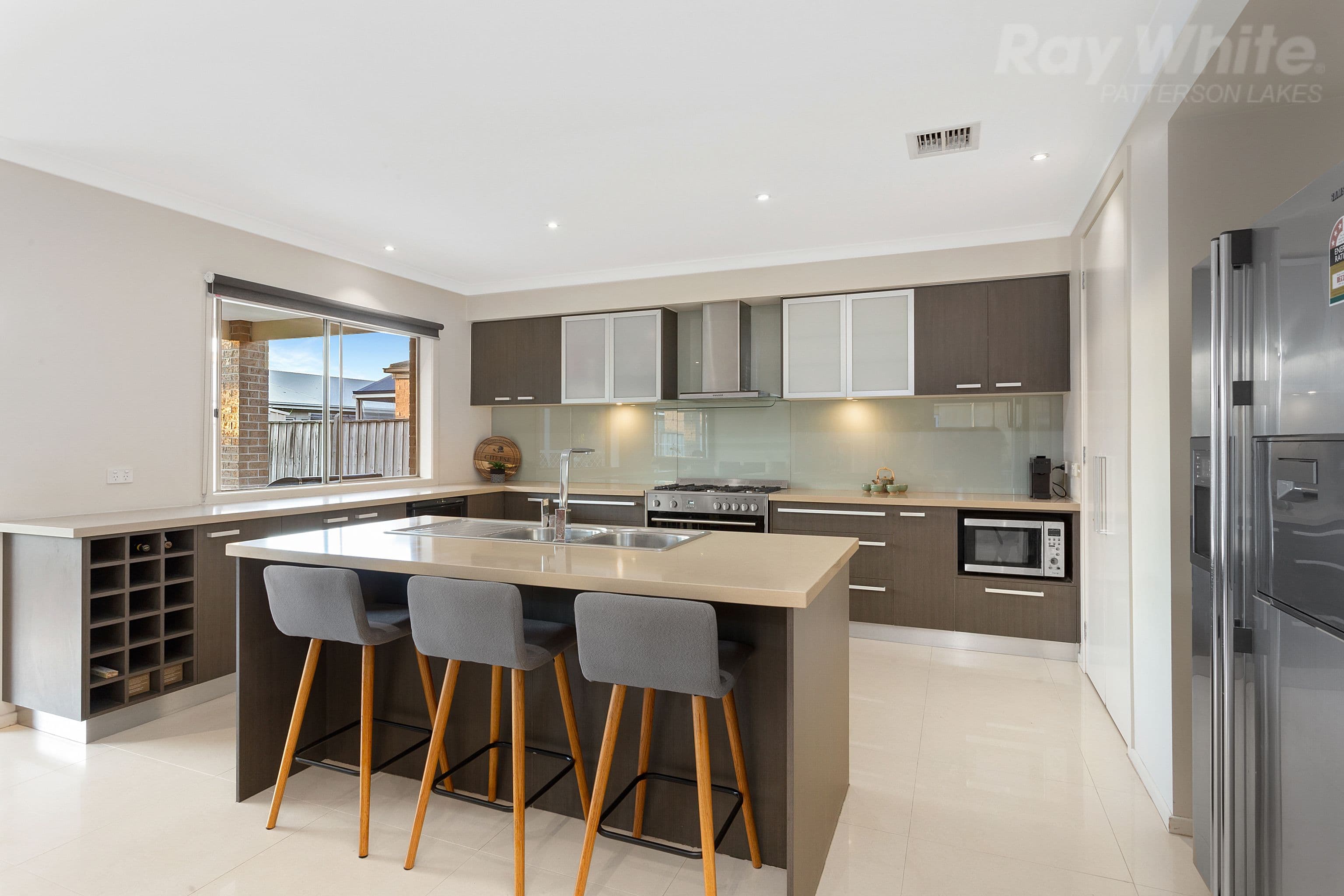 13 Deepwater Drive, Waterways VIC 3195, Waterways - Thumbnail 4