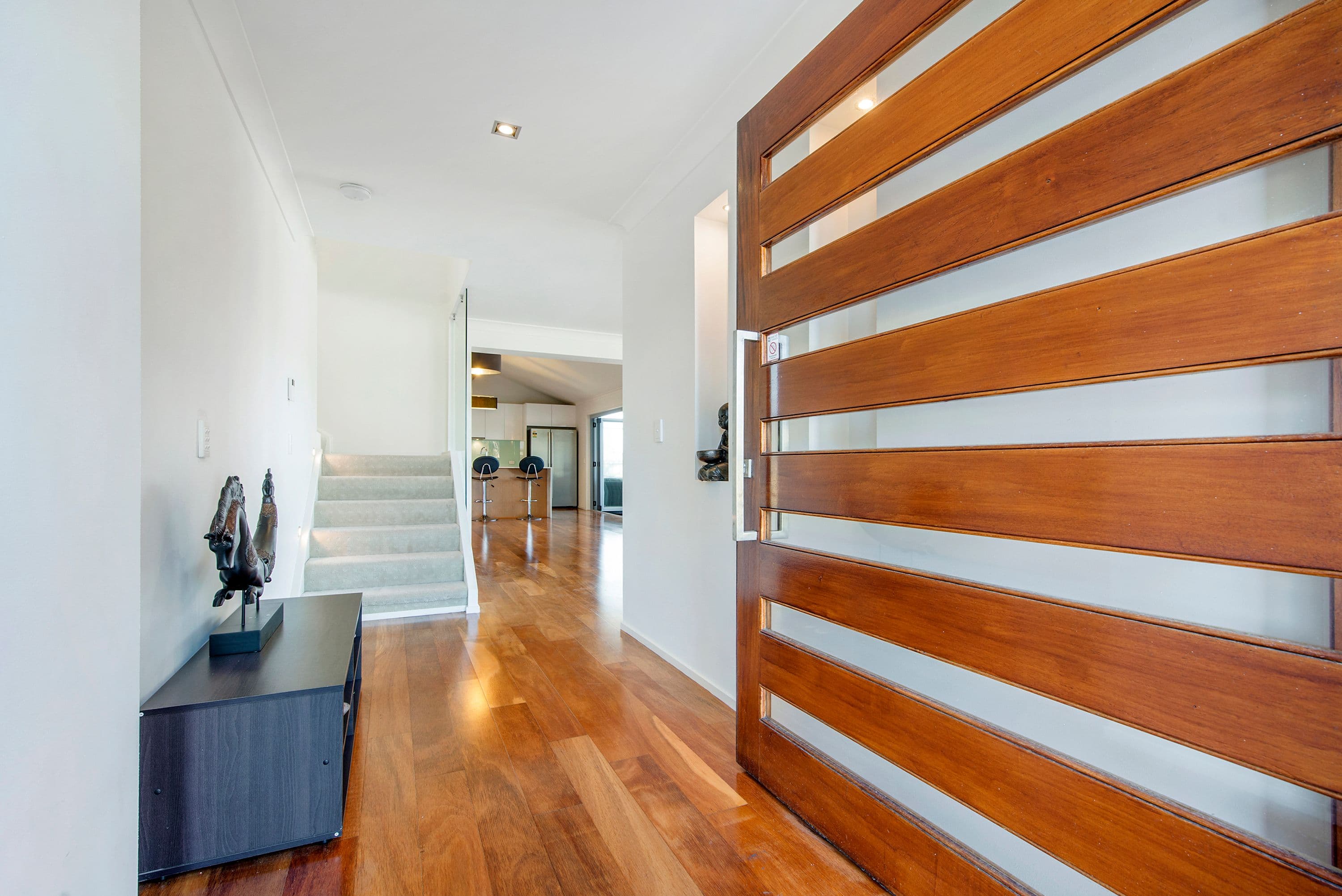 28 Cadence Avenue, Mermaid Waters QLD 4218, Mermaid Waters - Thumbnail 6