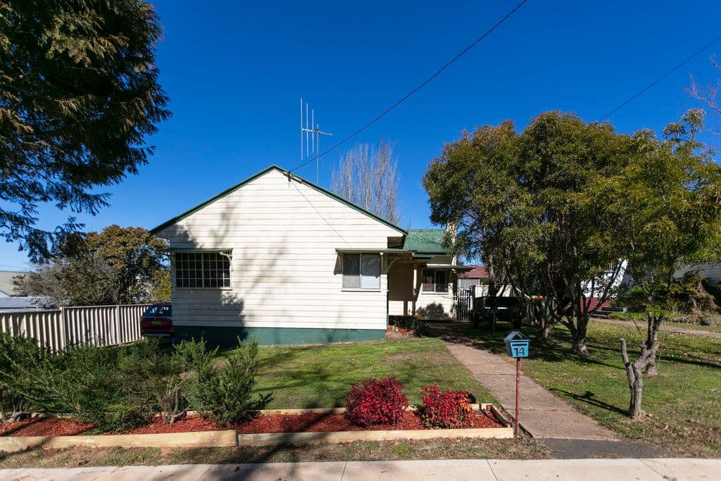 14 Bardia Avenue, Orange NSW 2800, Orange - Thumbnail 2