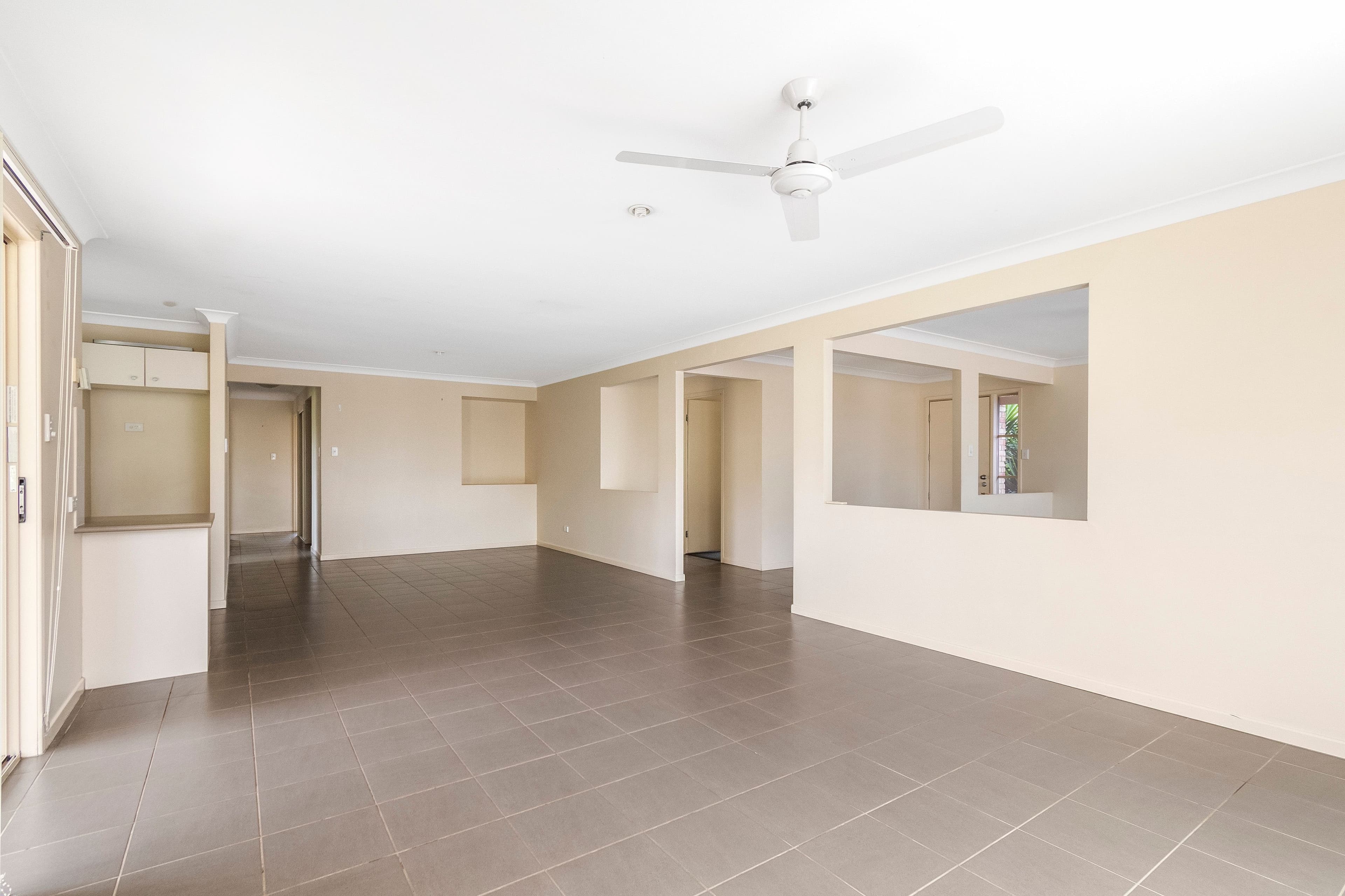 20 Waratah Court, Yamanto QLD 4305, Yamanto - Thumbnail 2