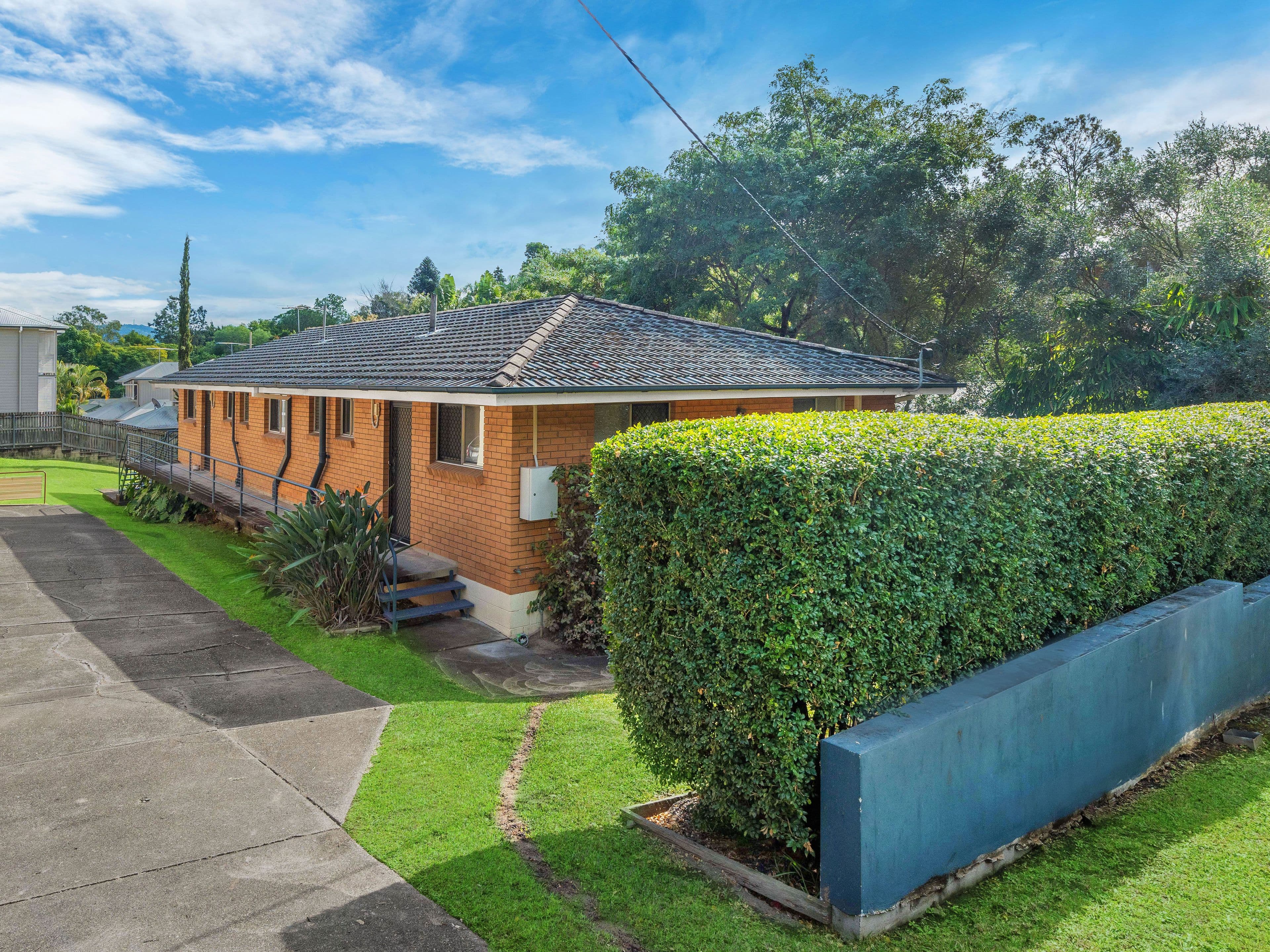 25 Glassey Street, Red Hill QLD 4059, Red Hill - Thumbnail 2