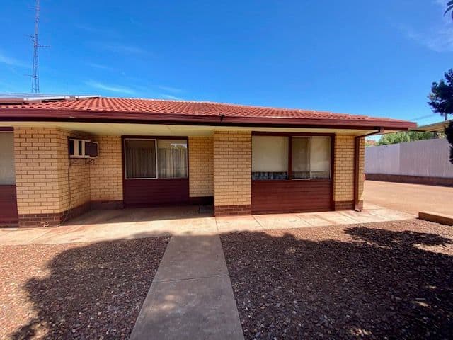 1/2 Broadbent Terrace, Whyalla SA 5600, Whyalla - Thumbnail 2