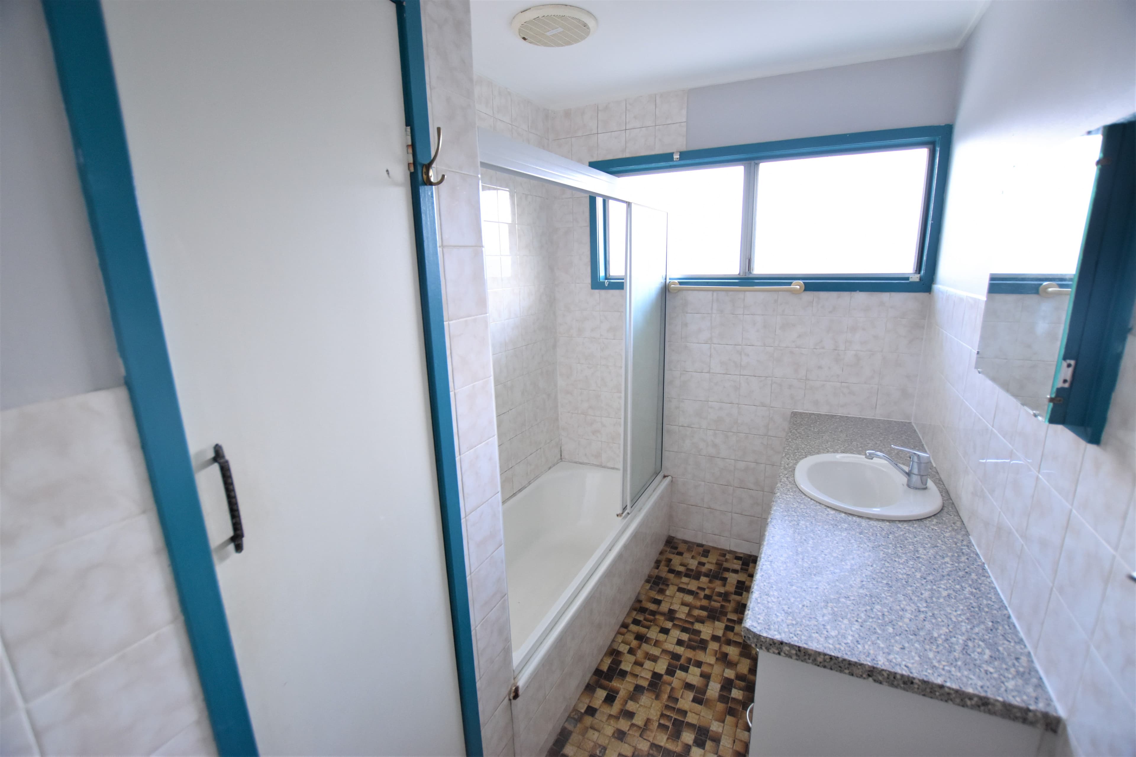 13 Angler Street, Toolooa QLD 4680, Toolooa - Thumbnail 4