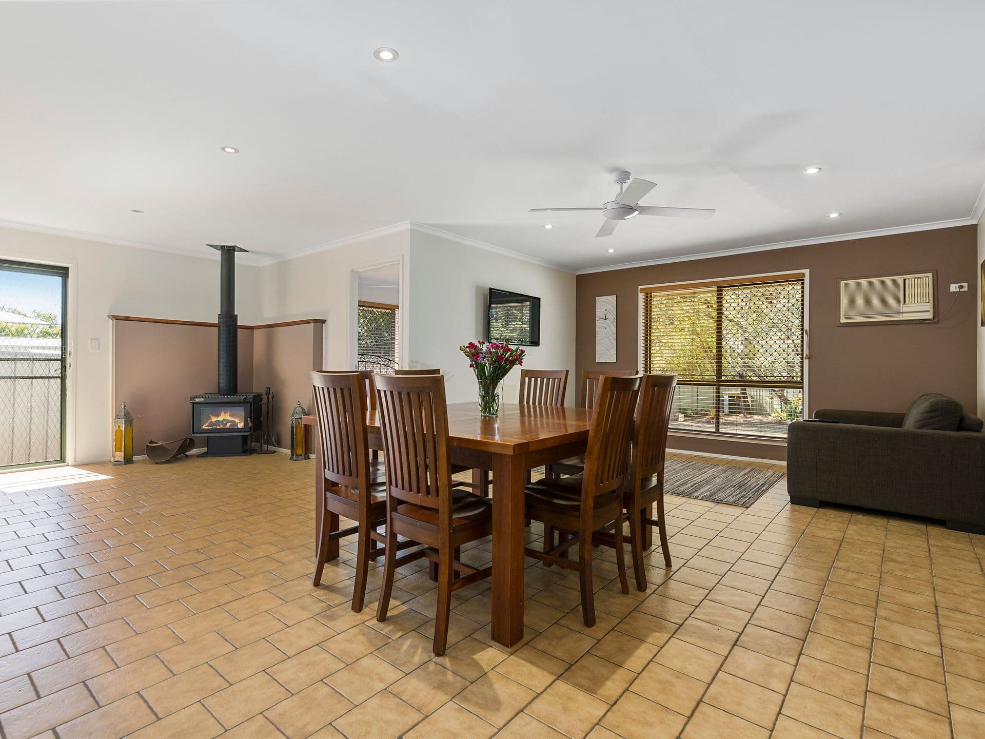 15 Glen Fairlie Avenue, Redbank Plains QLD 4301, Redbank Plains - Thumbnail 4