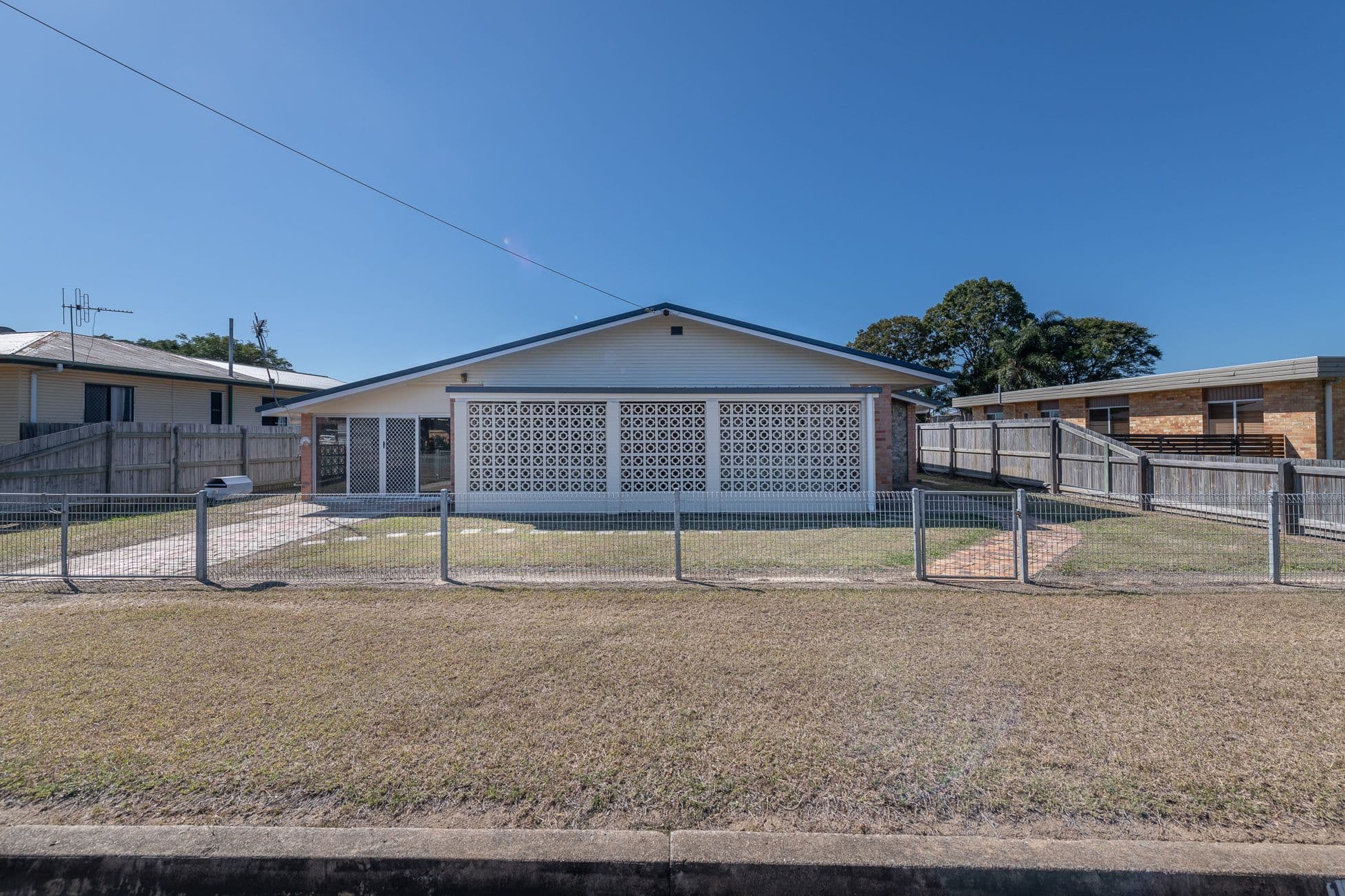 16 Lovejoy Street, Avenell Heights QLD 4670, Avenell Heights - Thumbnail 2
