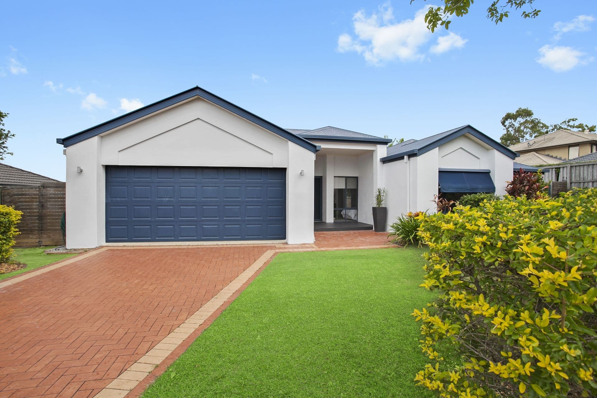 15 Lochern Court, North Lakes QLD 4509, North Lakes - Thumbnail 2