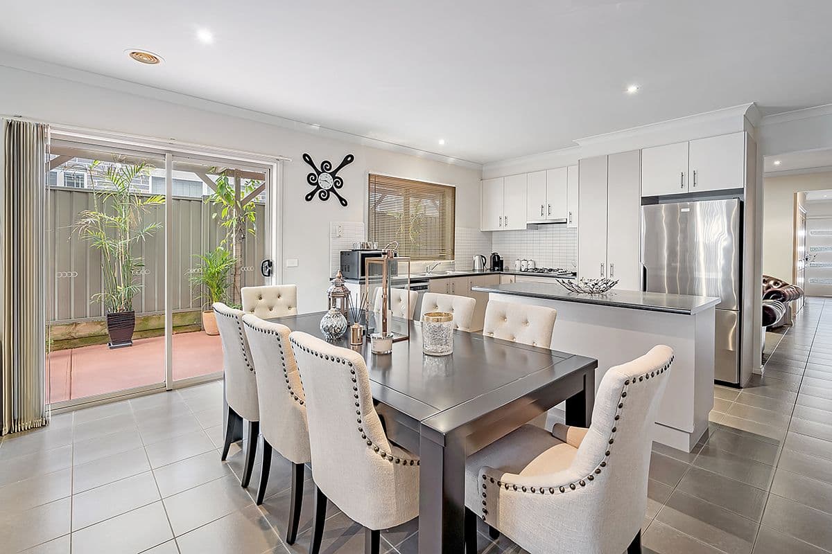 5 Flagstaff Loop, Craigieburn VIC 3064, Craigieburn - Thumbnail 4