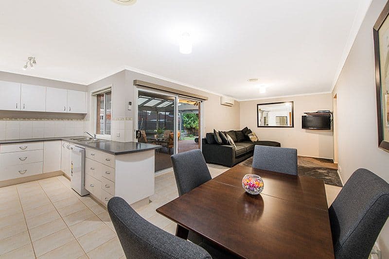 37 Geebung Road, Cranbourne West VIC 3977, Cranbourne West - Thumbnail 4