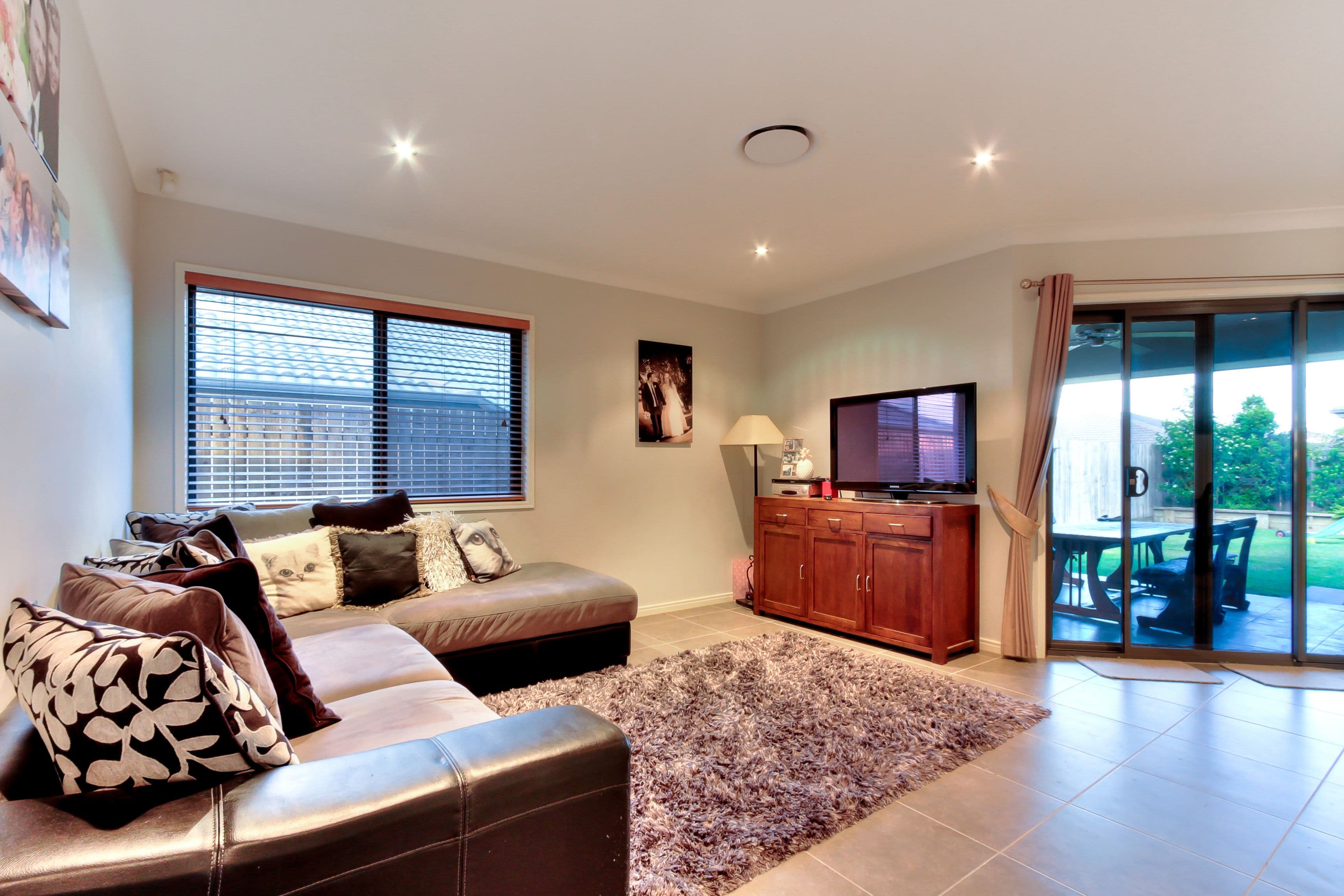 20 Cobblestone Avenue, Logan Reserve QLD 4133, Logan Reserve - Thumbnail 3